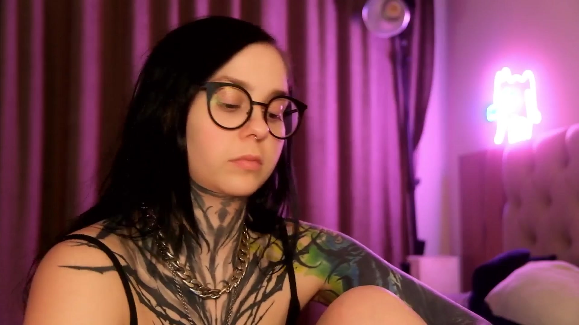 Gallery image thumbnail from AcidPie's myfreecams stream on, 03/24/2026, 01:23 image 12 of 20