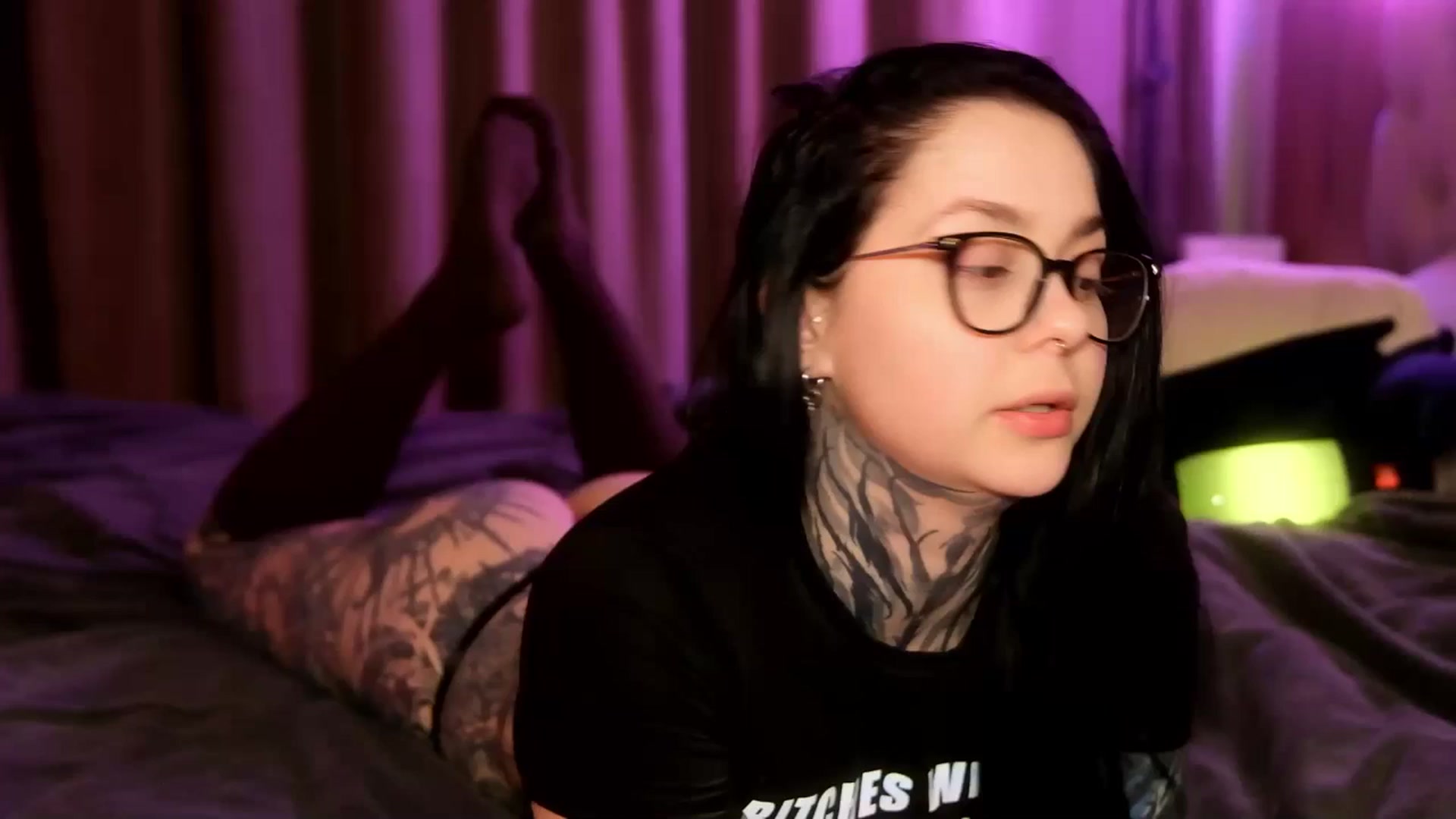 Gallery image thumbnail from AcidPie's myfreecams stream on, 04/10/2026, 01:50 image 1 of 20