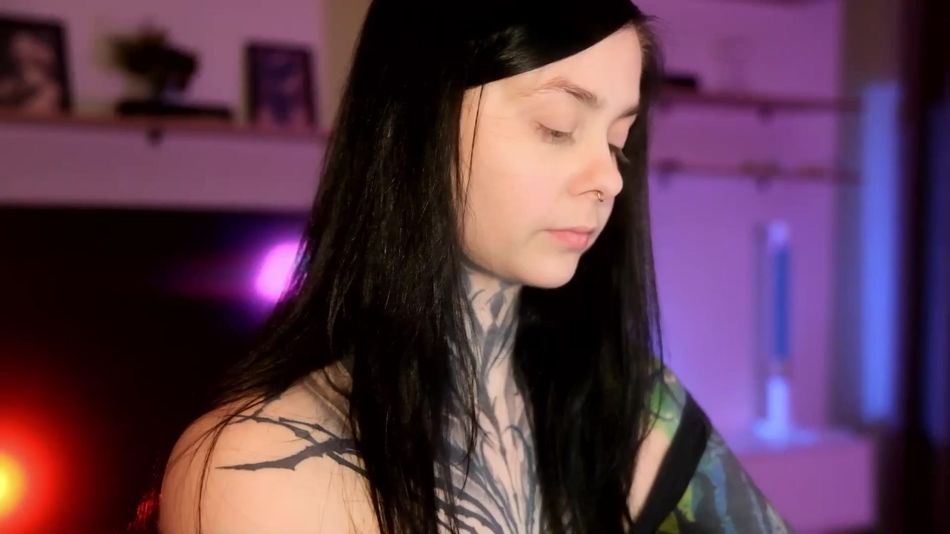 Gallery image thumbnail from AcidPie's myfreecams stream on, 04/12/2026, 21:45 image 9 of 20