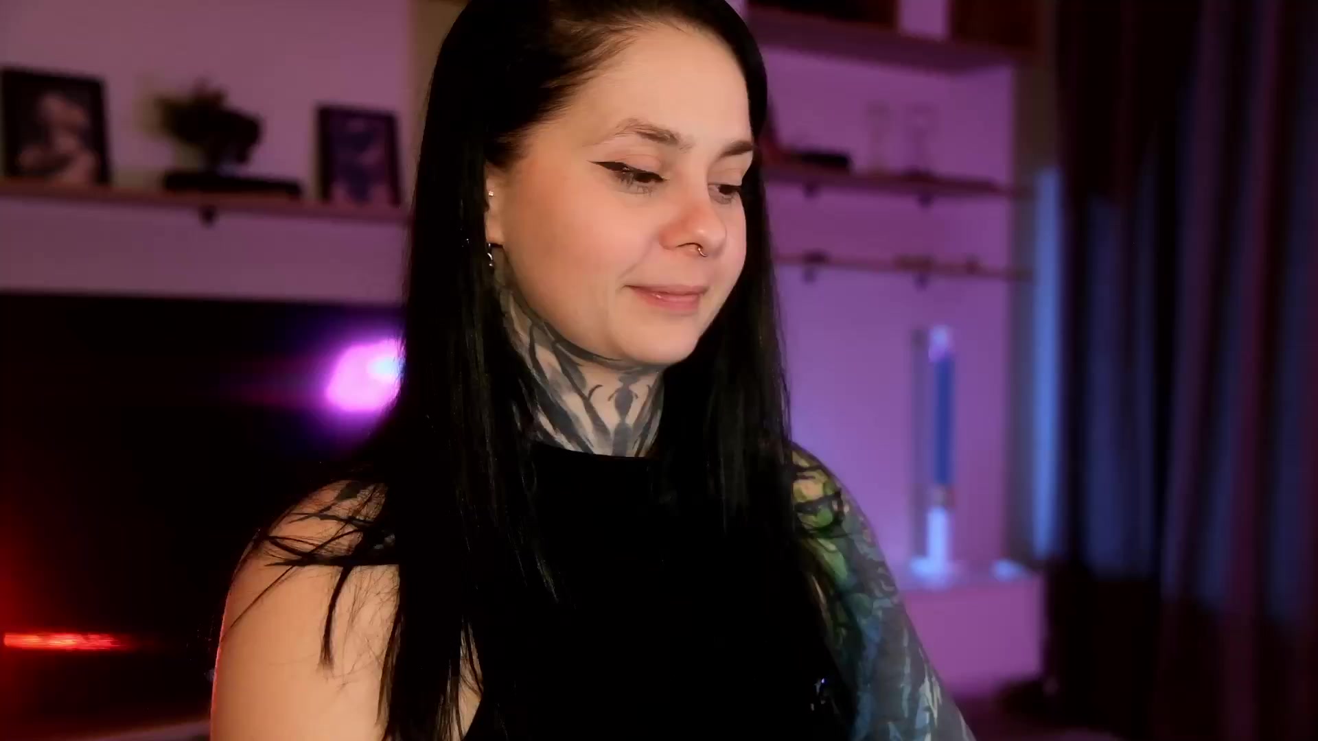Gallery image thumbnail from AcidPie's myfreecams stream on, 04/20/2026, 22:45 image 16 of 20