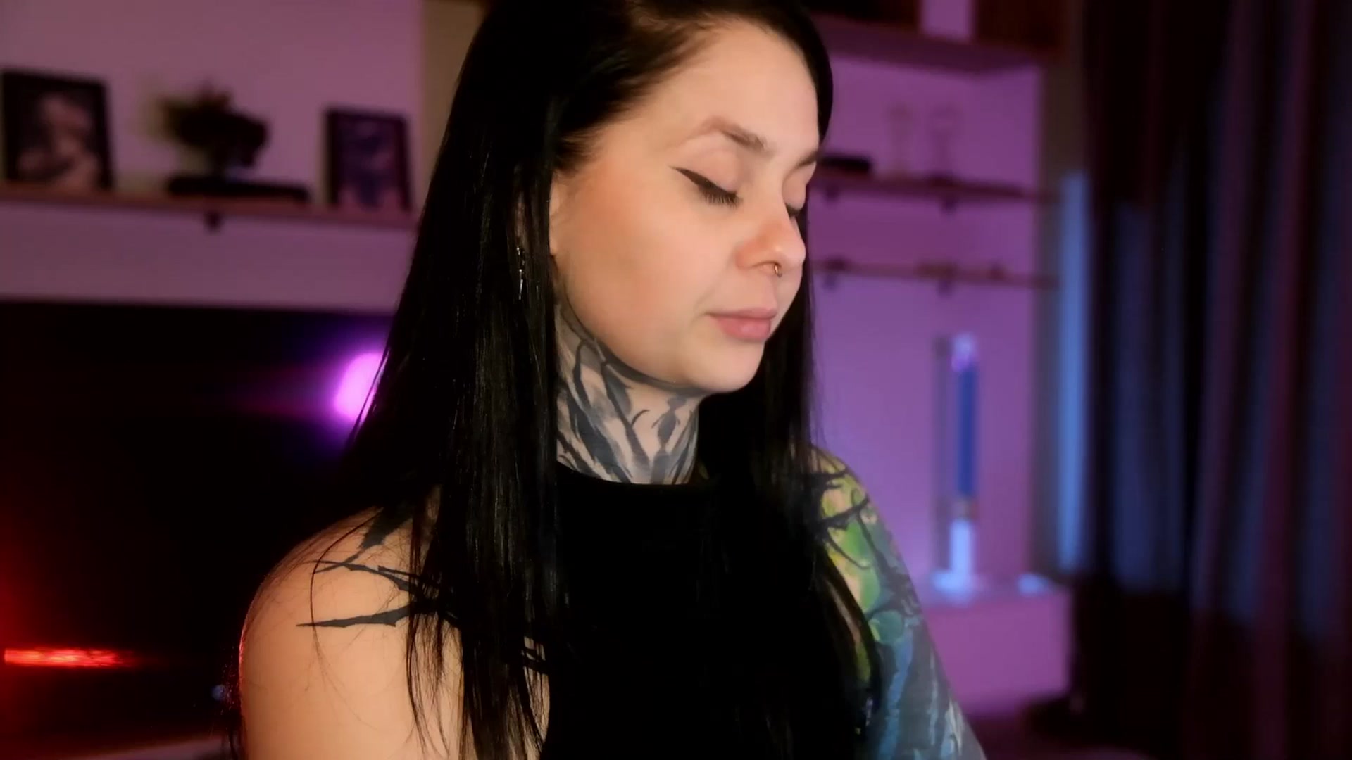 Gallery image thumbnail from AcidPie's myfreecams stream on, 04/20/2026, 22:45 image 19 of 20