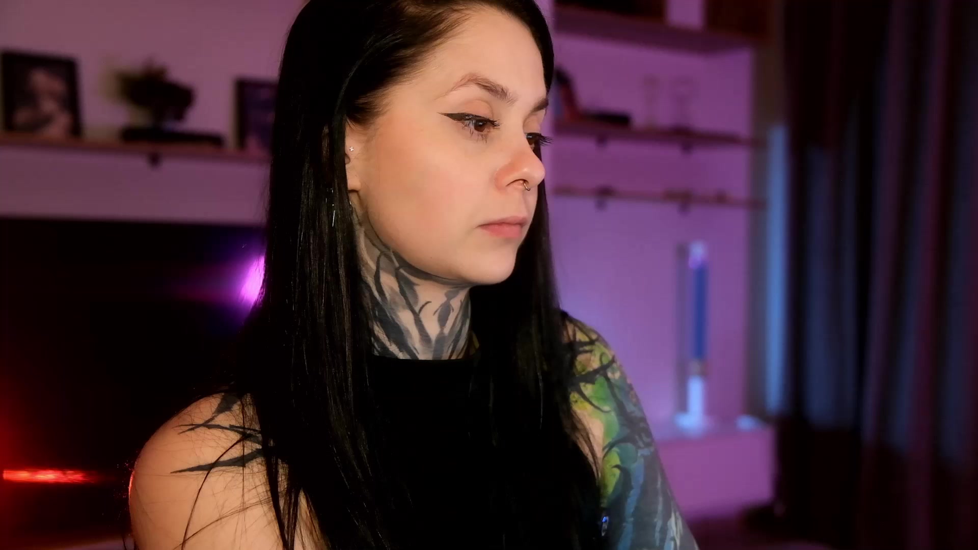 Gallery image thumbnail from AcidPie's myfreecams stream on, 04/20/2026, 22:45 image 17 of 20