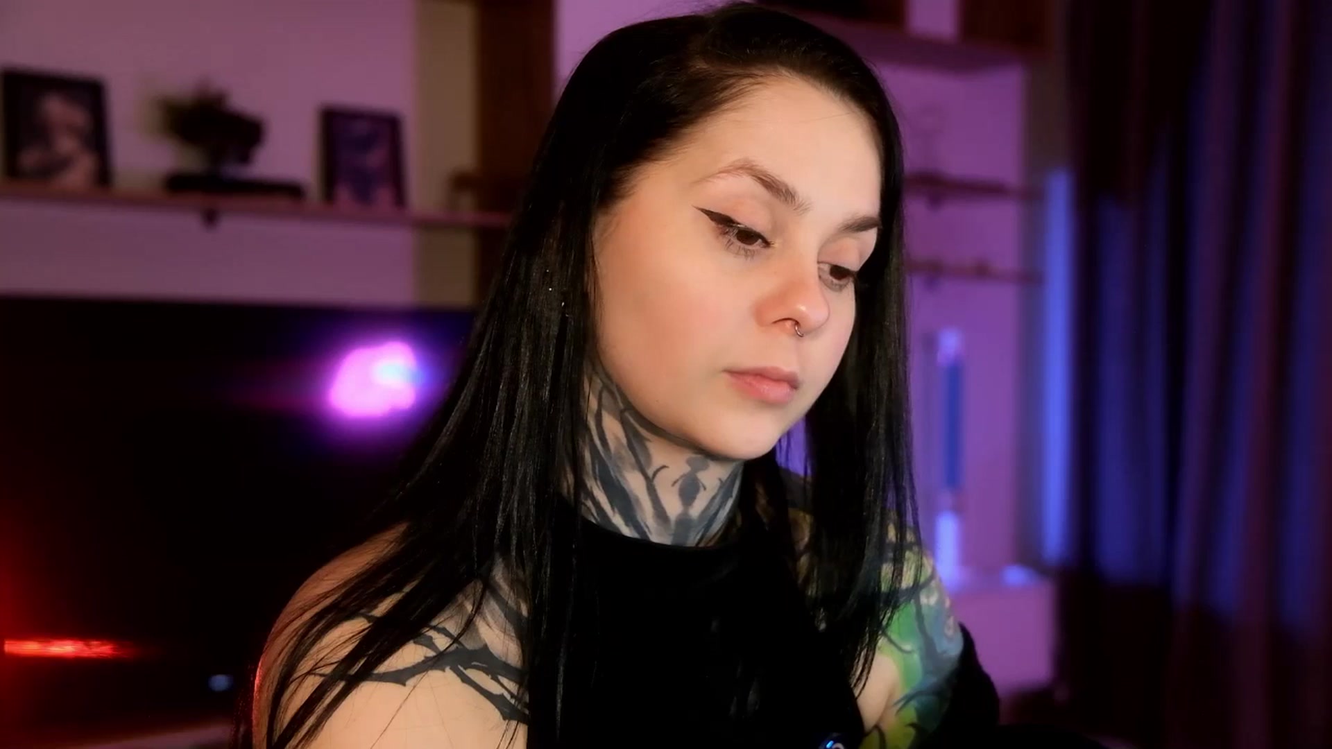Gallery image thumbnail from AcidPie's myfreecams stream on, 04/21/2026, 01:05 image 11 of 20