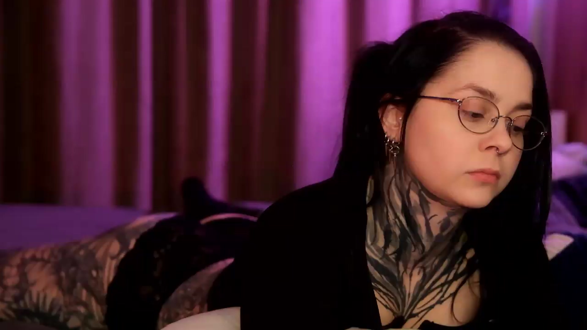 Gallery image thumbnail from AcidPie's myfreecams stream on, 04/23/2026, 24:11 image 9 of 20