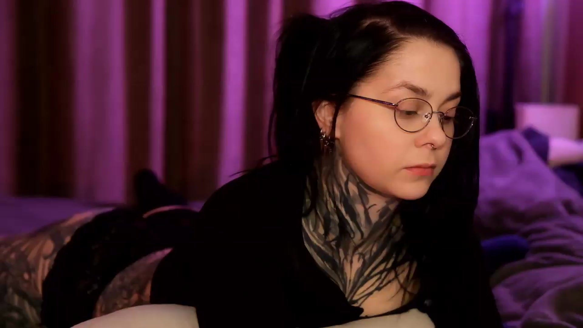 Gallery image thumbnail from AcidPie's myfreecams stream on, 04/23/2026, 24:11 image 3 of 20