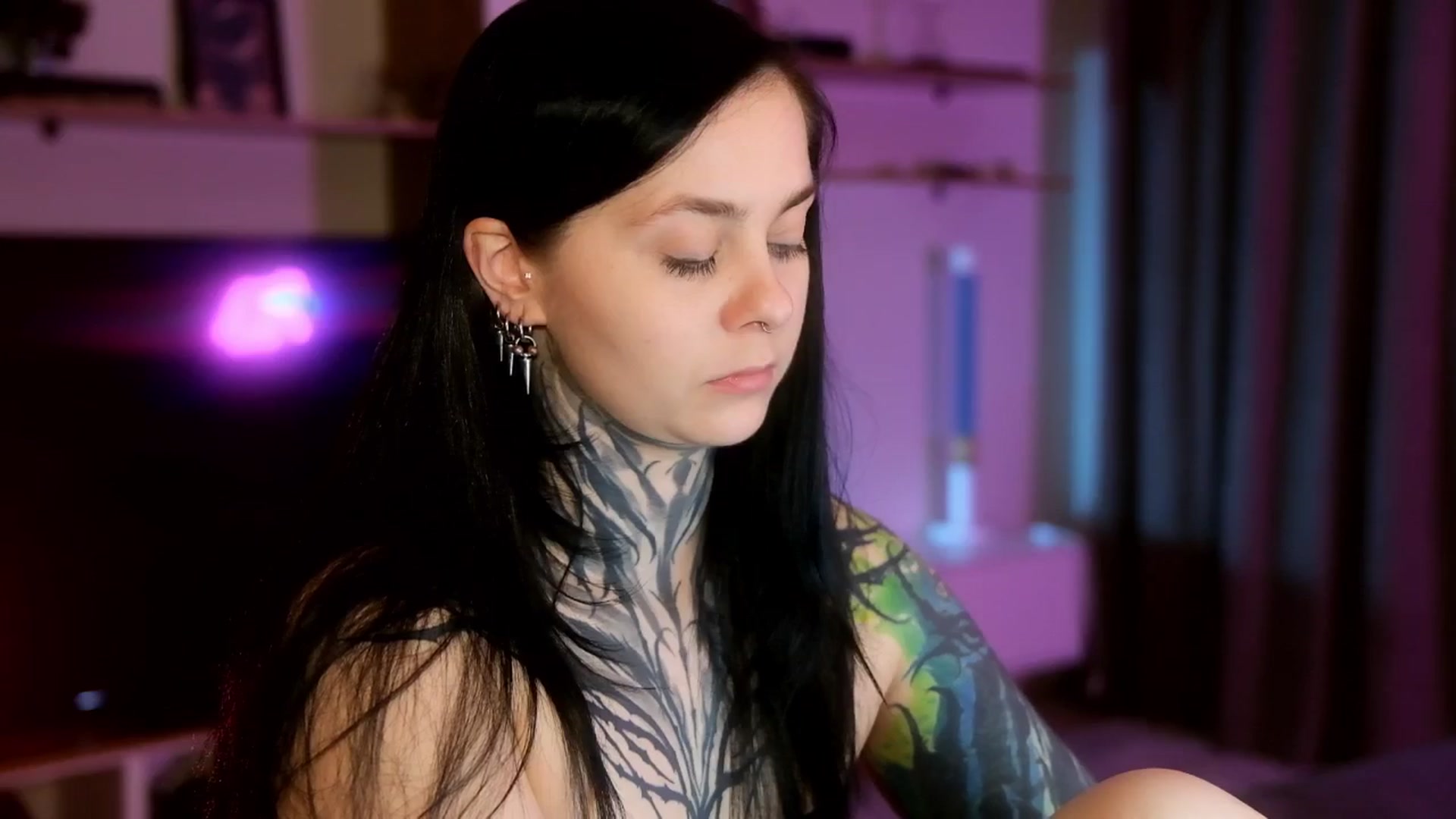 Gallery image thumbnail from AcidPie's myfreecams stream on, 04/27/2026, 20:22 image 17 of 20