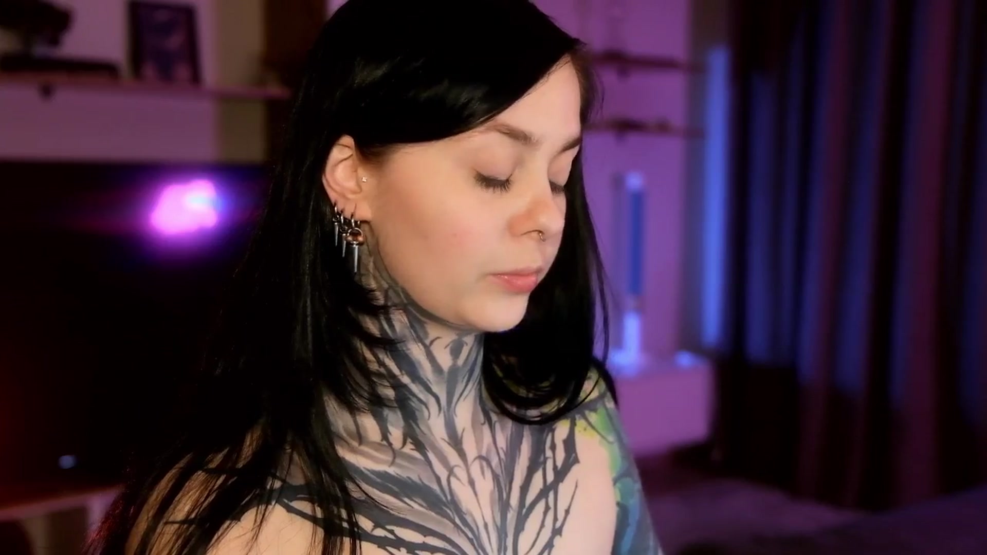 Gallery image thumbnail from AcidPie's myfreecams stream on, 04/27/2026, 22:33 image 12 of 20