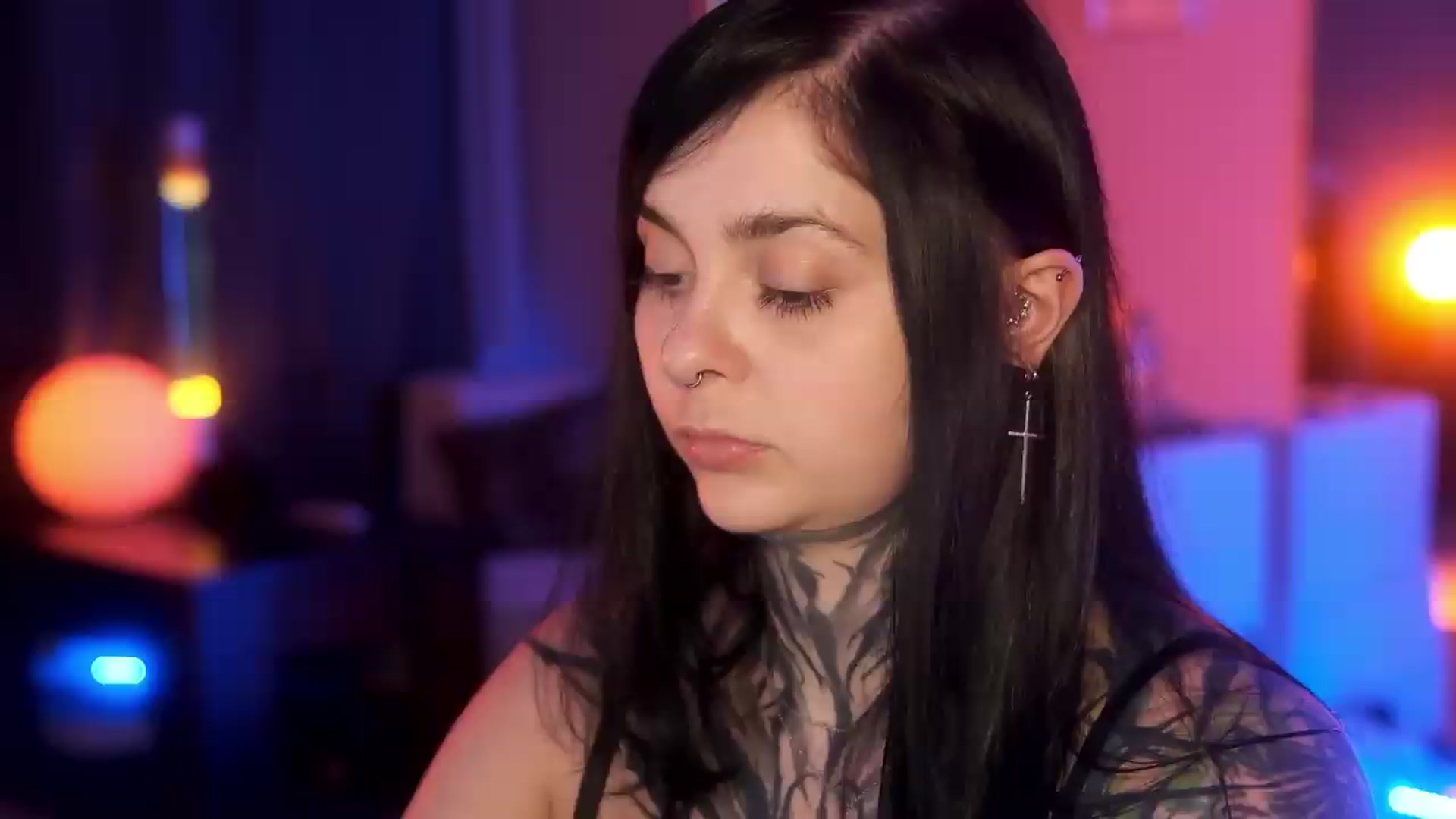 Gallery image thumbnail from AcidPie's myfreecams stream on, 08/05/2026, 23:40 image 13 of 20