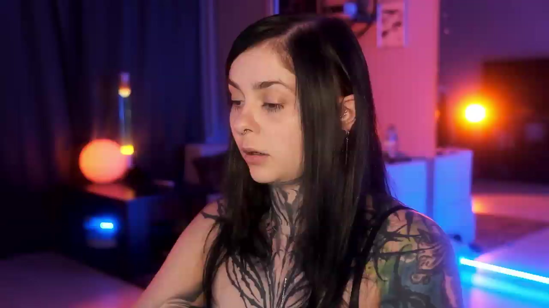 Gallery image thumbnail from AcidPie's myfreecams stream on, 08/05/2026, 23:40 image 3 of 20
