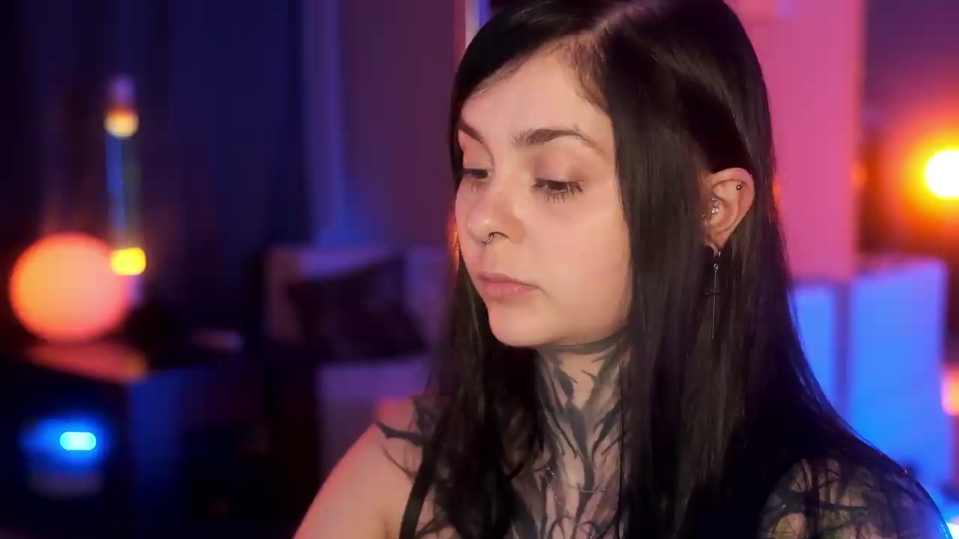 Gallery image thumbnail from AcidPie's myfreecams stream on, 08/05/2026, 23:40 image 15 of 20