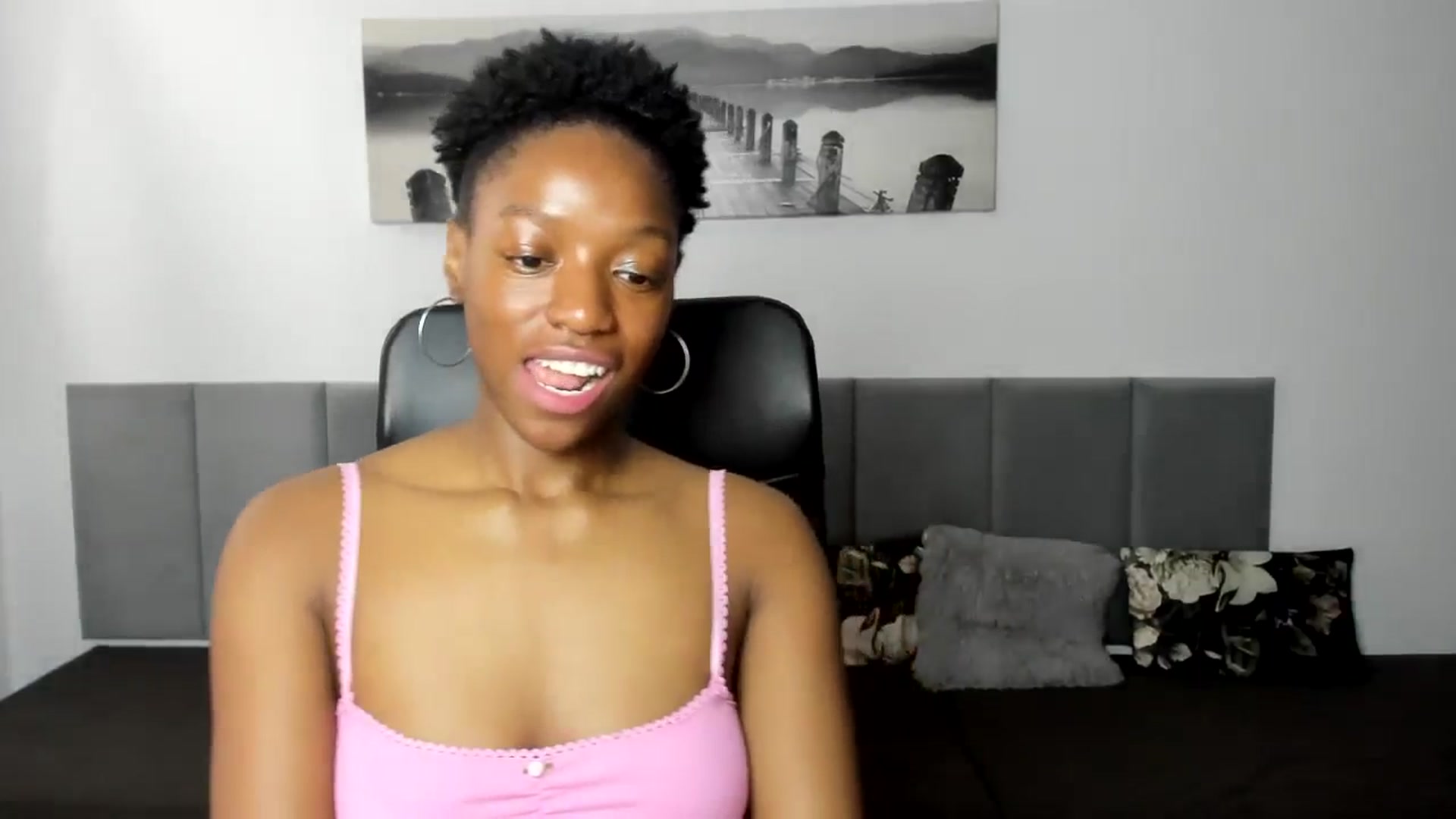 Gallery image thumbnail from Activia's myfreecams stream on, 05/10/2024, 13:22 image 6 of 20