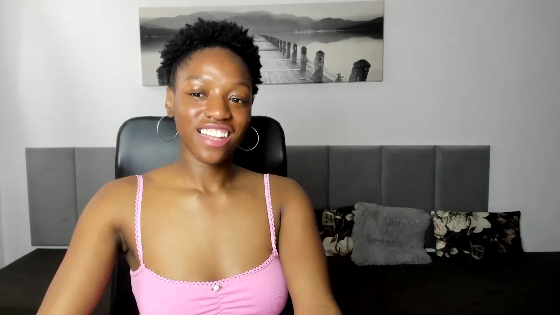 Gallery image thumbnail from Activia's myfreecams stream on, 05/10/2024, 13:22 image 4 of 20