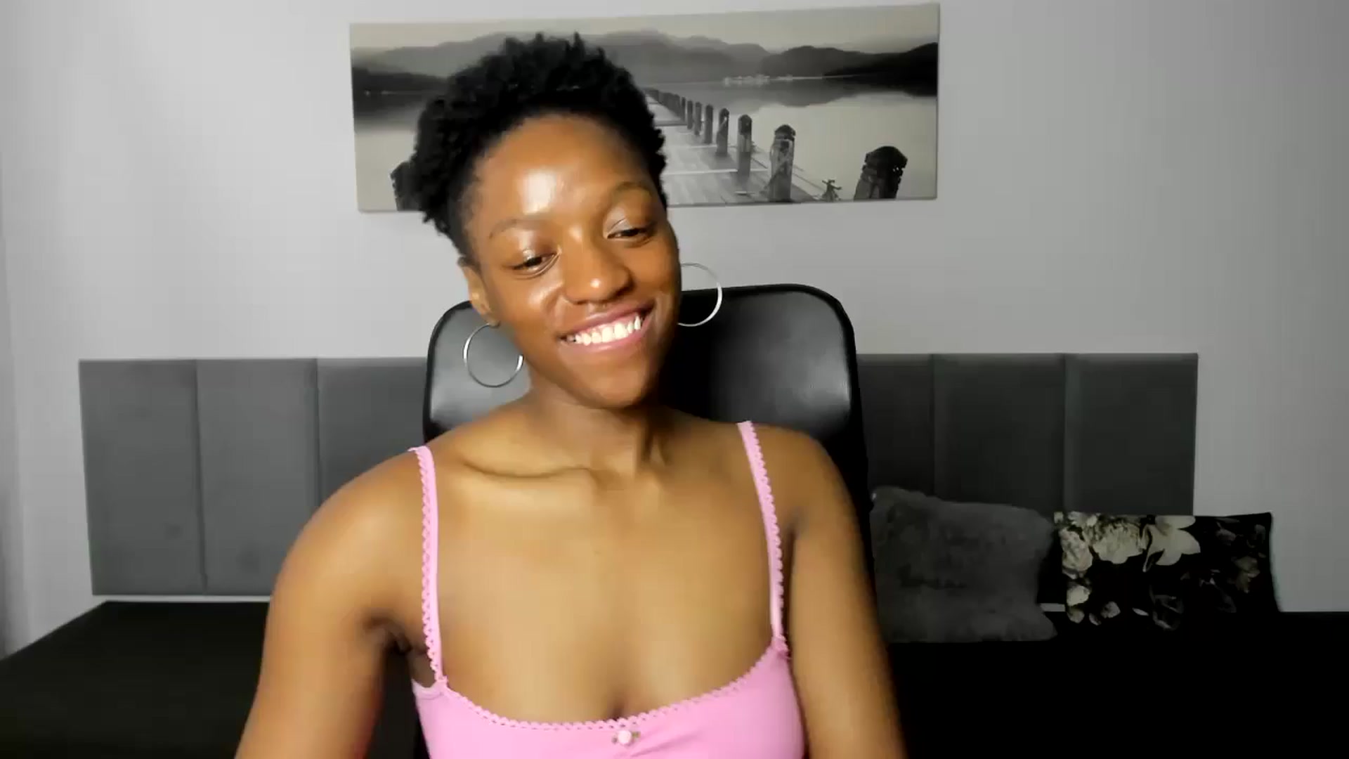 Gallery image thumbnail from Activia's myfreecams stream on, 05/10/2024, 15:38 image 6 of 20