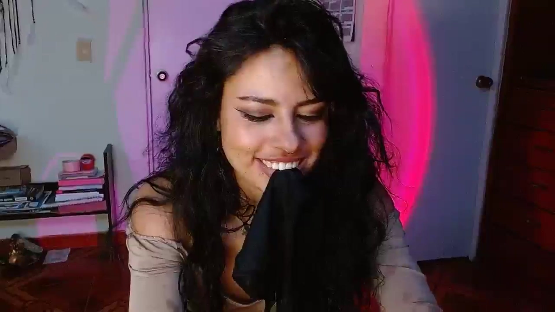 Gallery image thumbnail from Ada_room's myfreecams stream on, 02/15/2025, 10:33 image 4 of 20