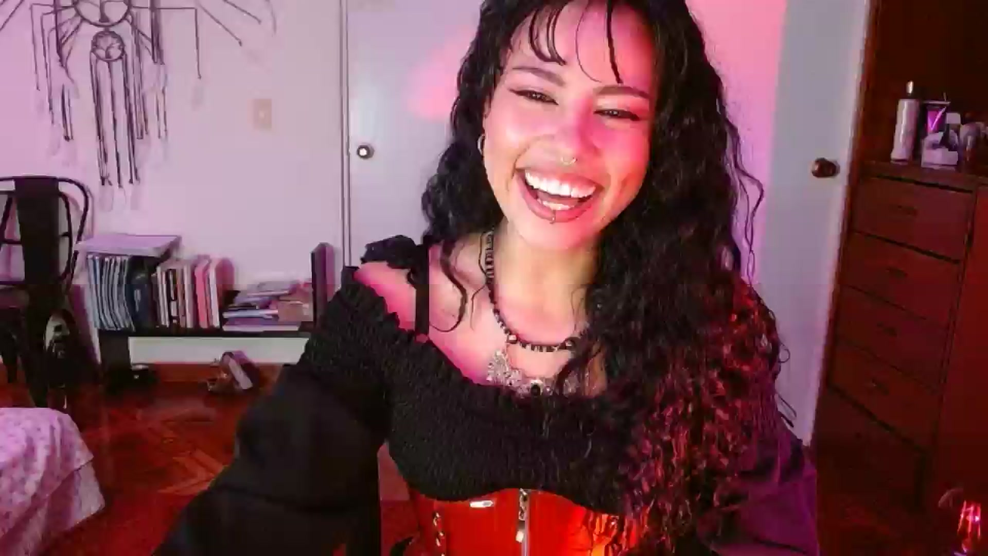 Gallery image thumbnail from Ada_room's myfreecams stream on, 03/12/2025, 08:13 image 7 of 20