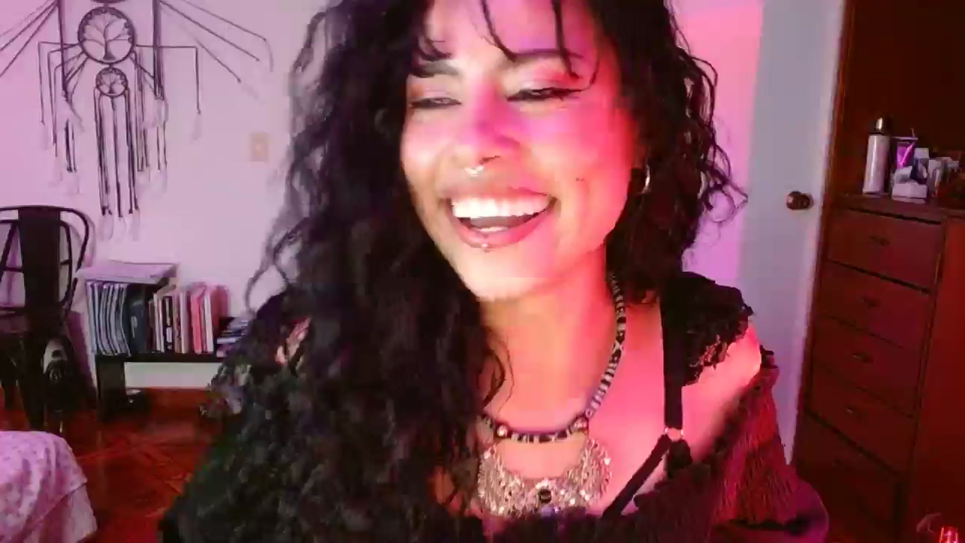 Gallery image thumbnail from Ada_room's myfreecams stream on, 03/12/2025, 08:13 image 2 of 20