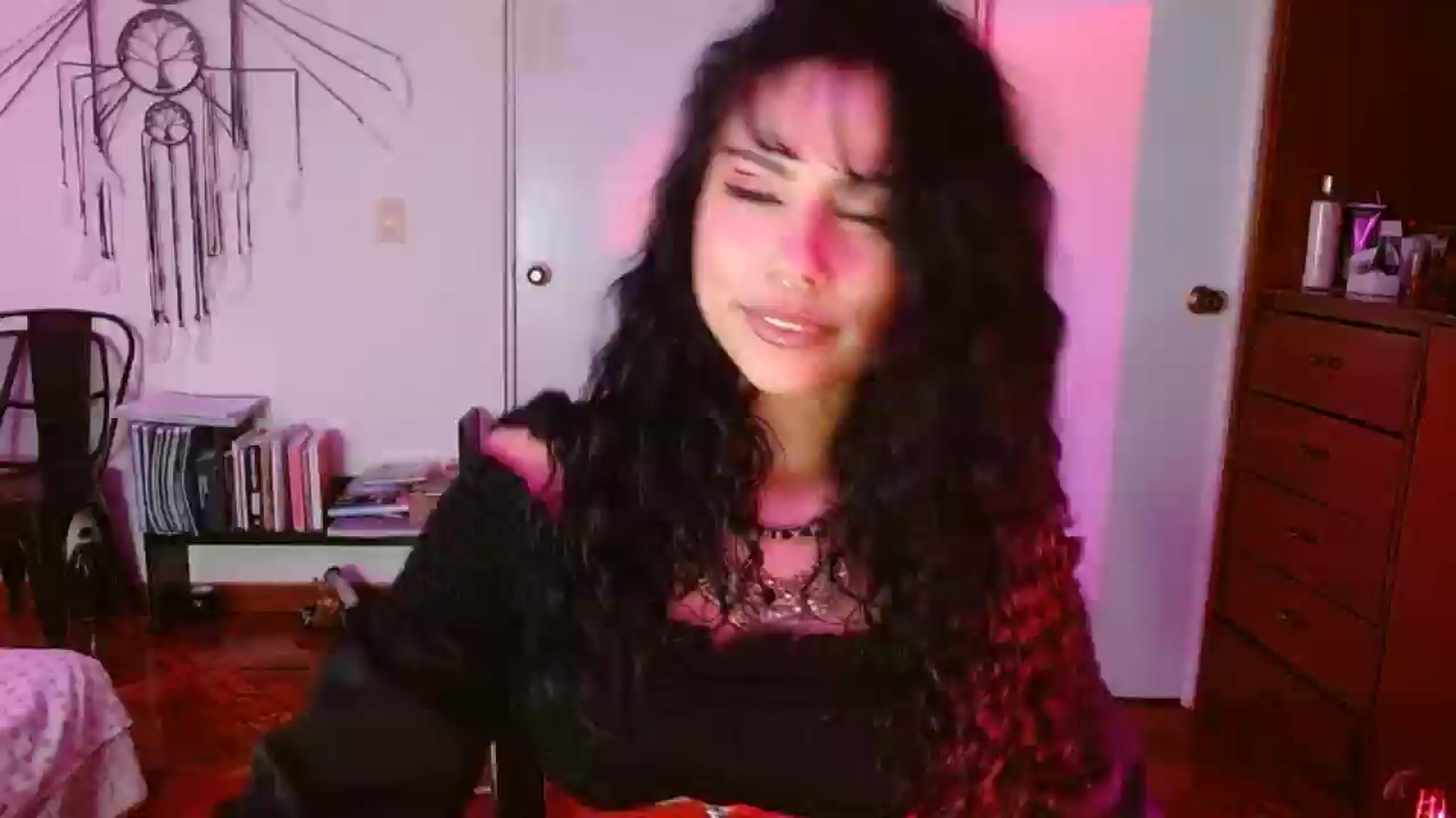 Gallery image thumbnail from Ada_room's myfreecams stream on, 03/12/2025, 08:13 image 3 of 20