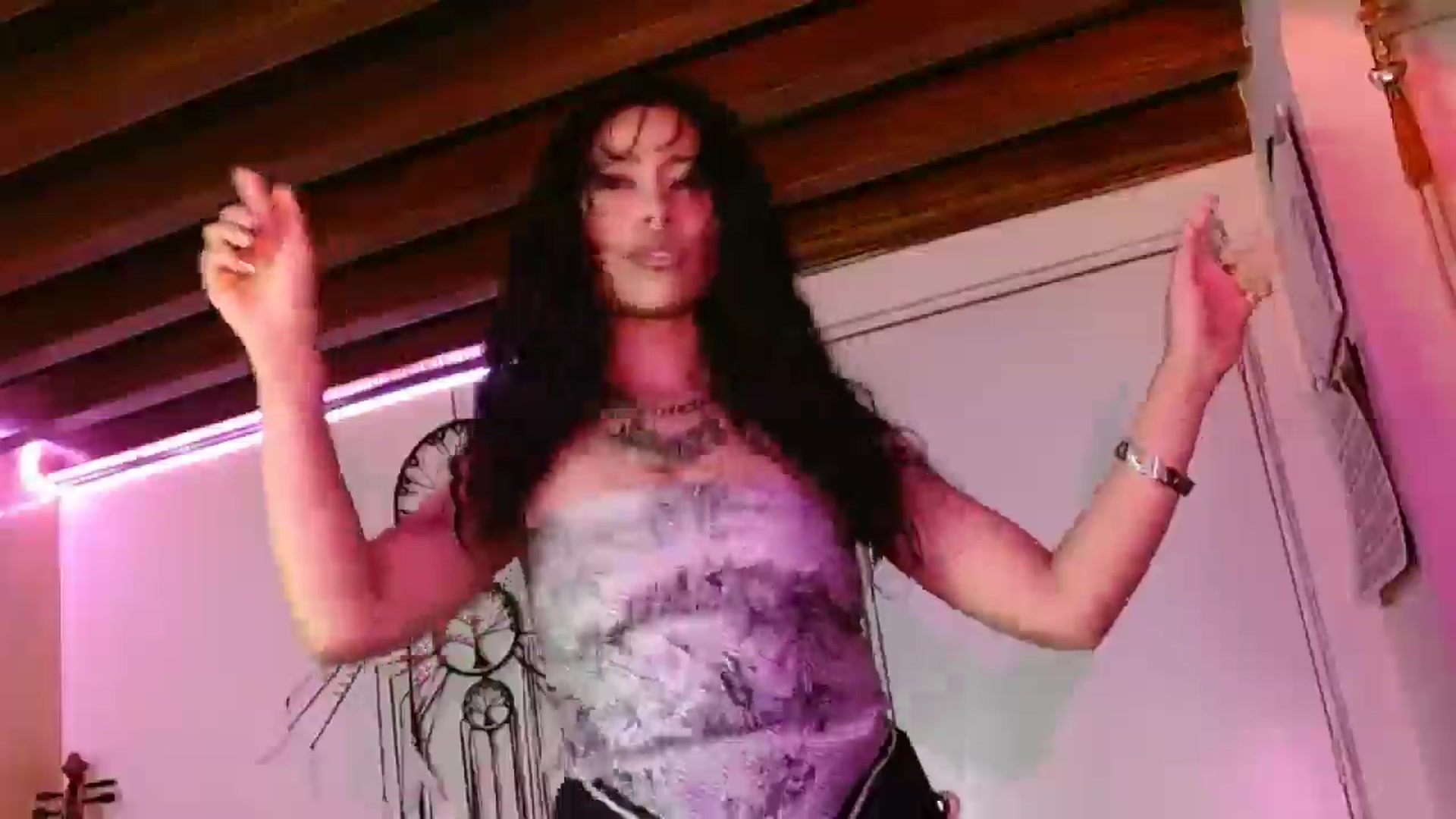 Gallery image thumbnail from Ada_room's myfreecams stream on, 03/12/2025, 09:36 image 11 of 20