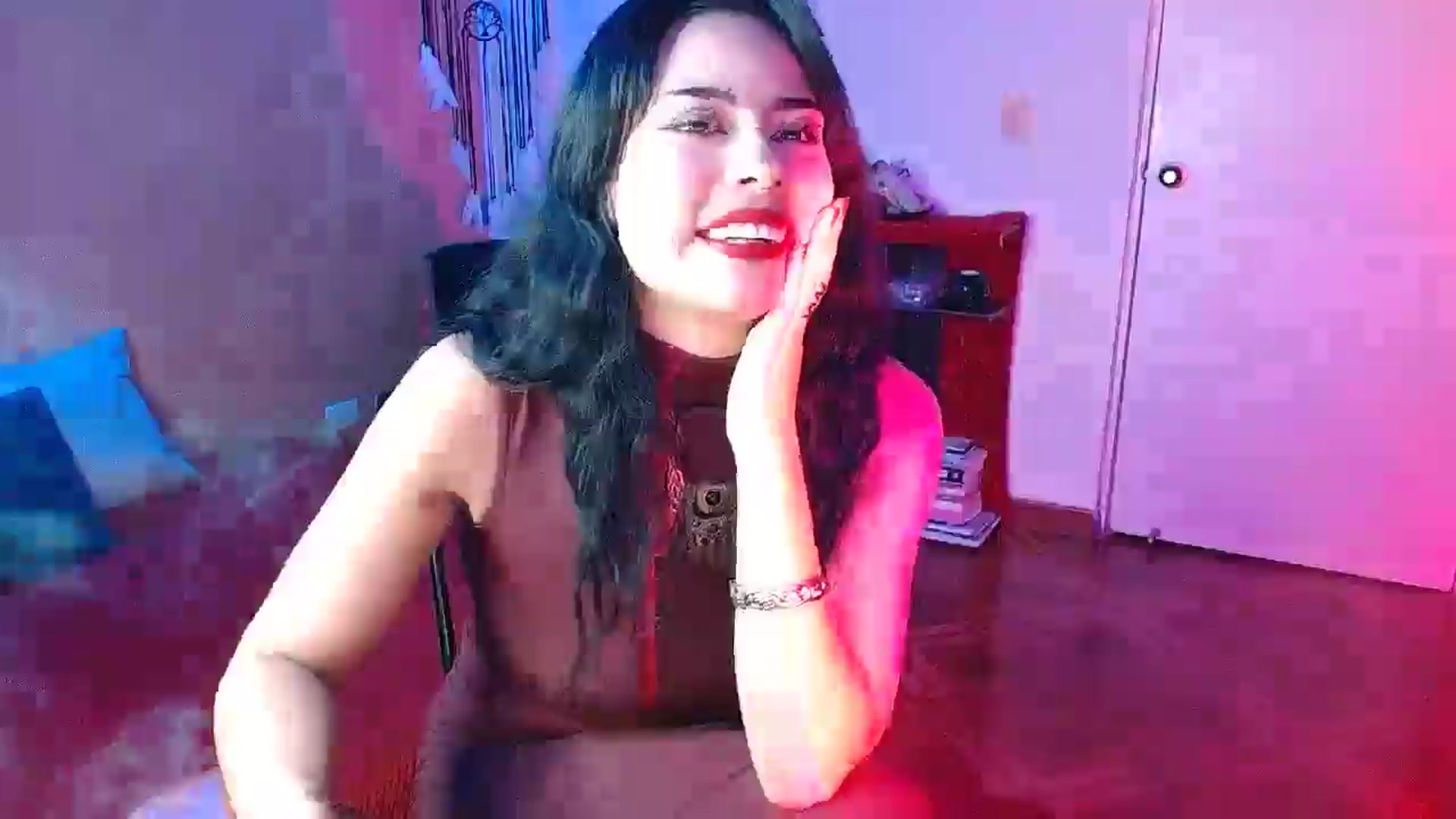 Gallery image thumbnail from Ada_room's myfreecams stream on, 03/25/2025, 10:20 image 16 of 20