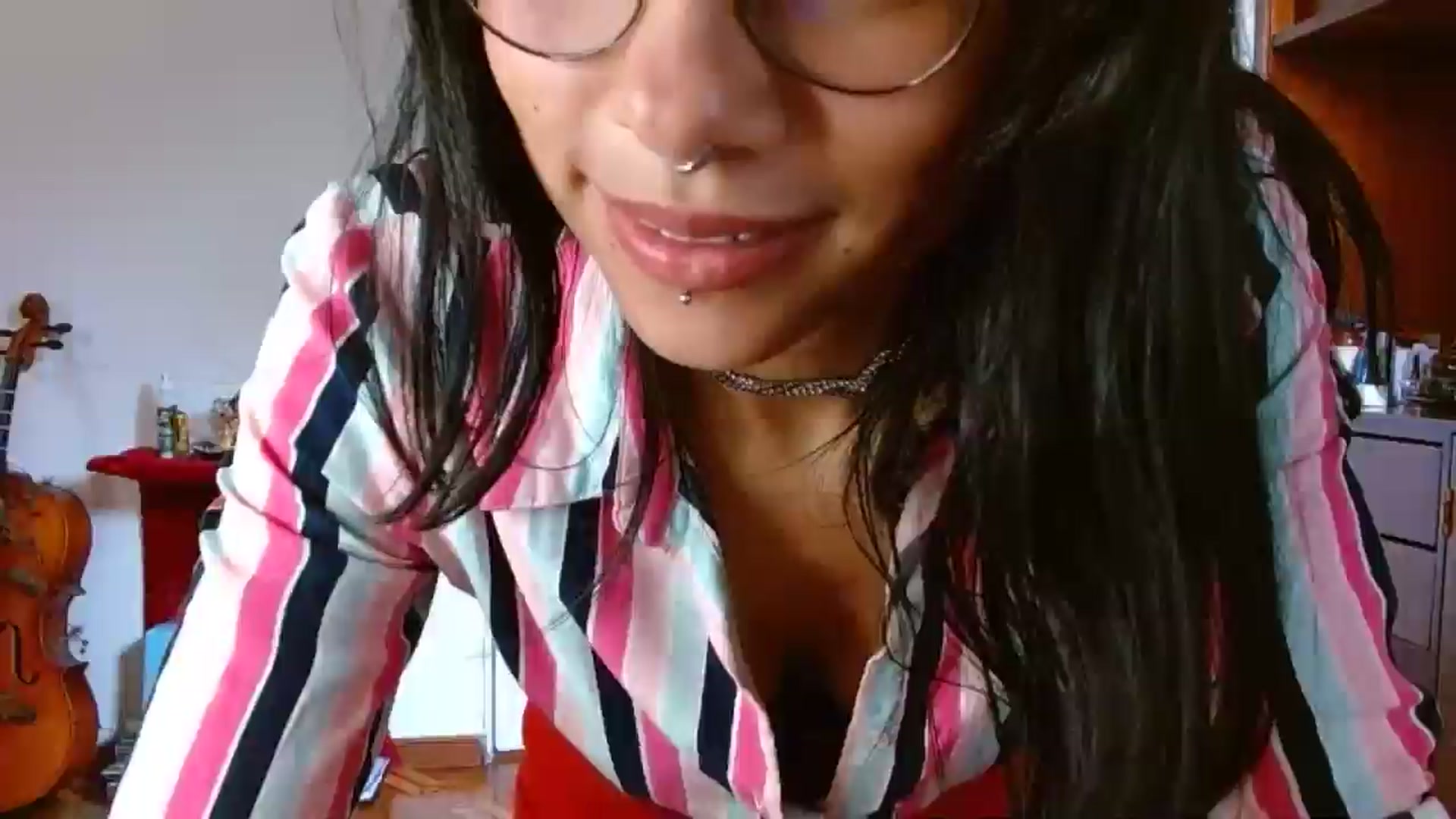 Gallery image thumbnail from Ada_room's myfreecams stream on, 04/09/2025, 17:17 image 6 of 20