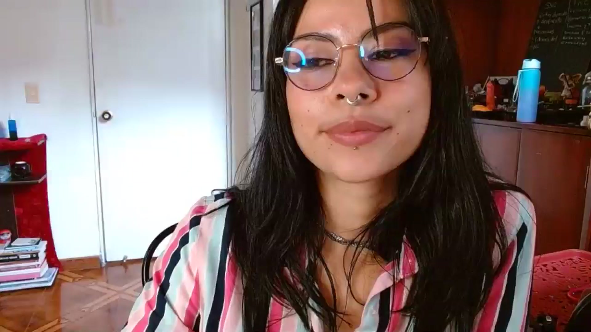 Gallery image thumbnail from Ada_room's myfreecams stream on, 04/09/2025, 17:17 image 4 of 20
