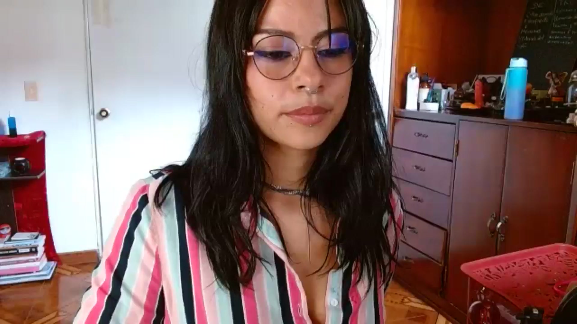 Gallery image thumbnail from Ada_room's myfreecams stream on, 04/09/2025, 17:17 image 3 of 20