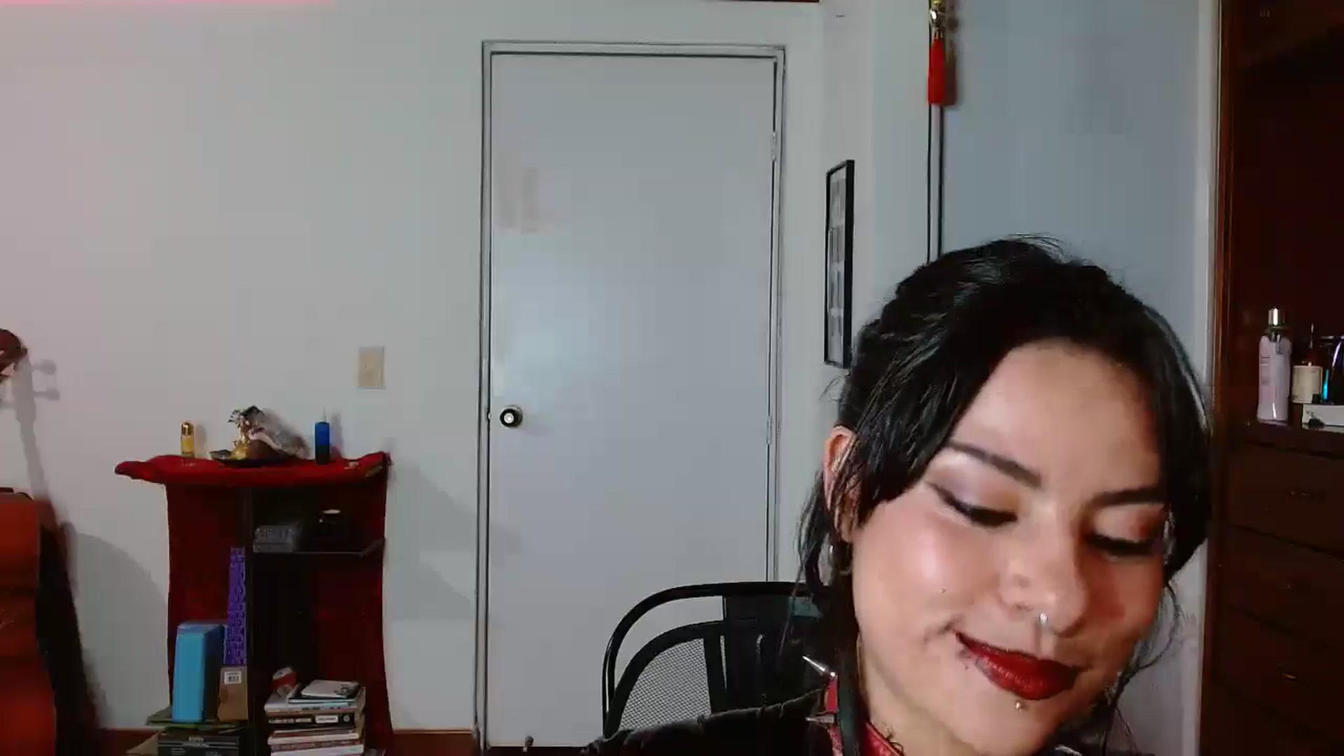 Gallery image thumbnail from Ada_room's myfreecams stream on, 04/22/2025, 09:19 image 7 of 20