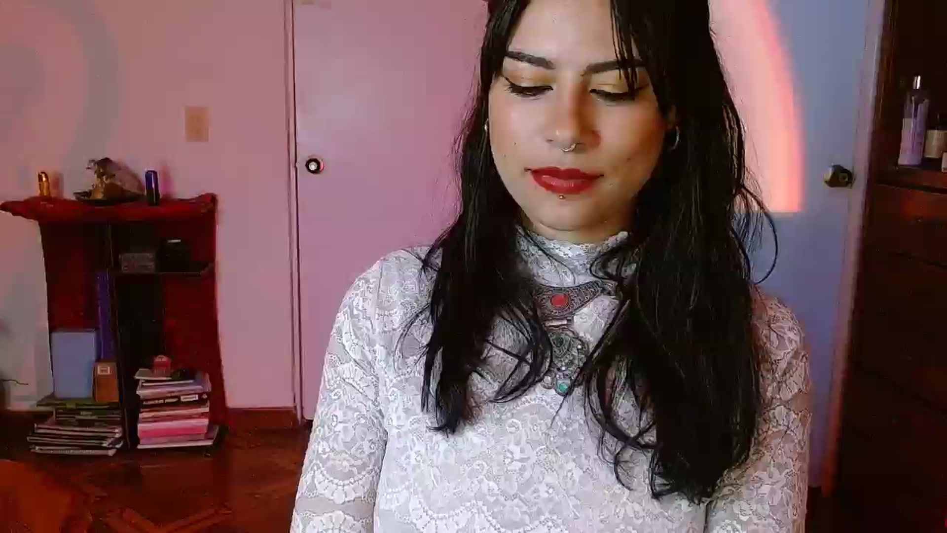 Gallery image thumbnail from Ada_room's myfreecams stream on, 05/05/2025, 12:36 image 10 of 20
