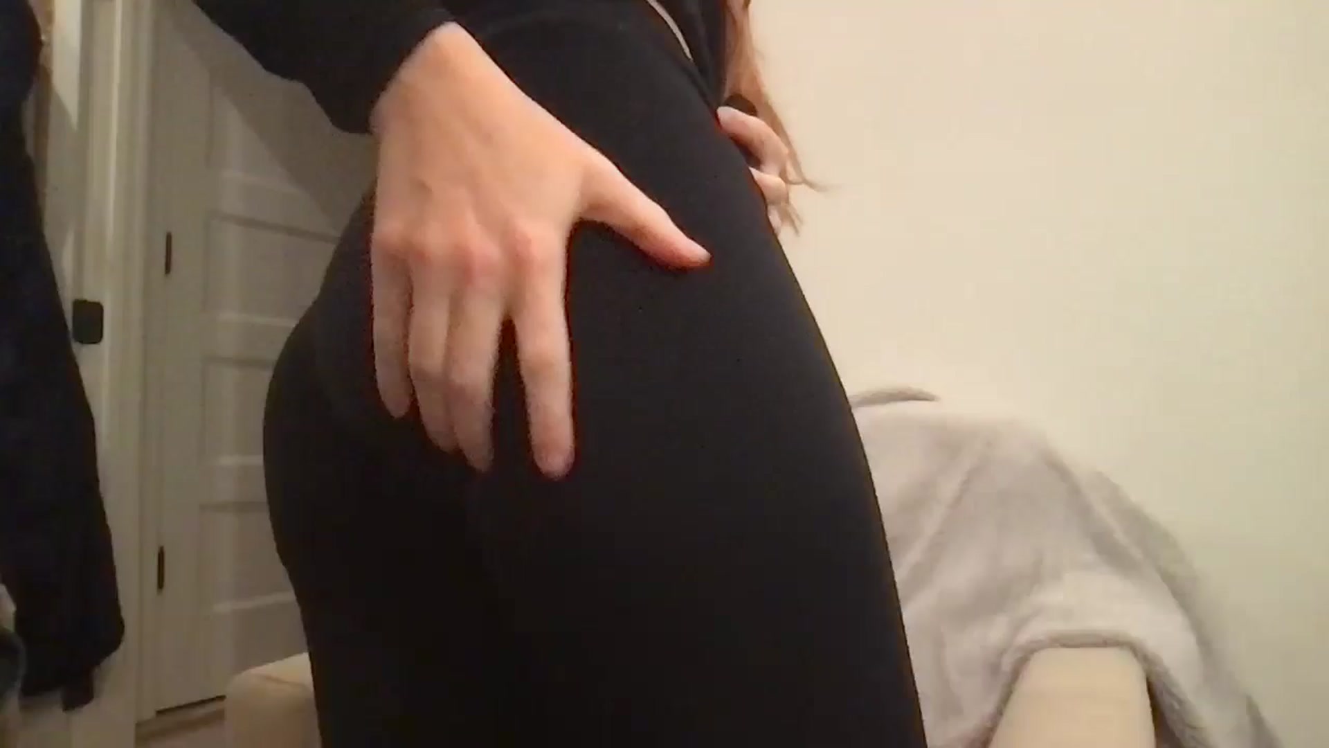 Gallery image thumbnail from Adalinaaaaa's myfreecams stream on, 10/20/2024, 23:34 image 8 of 20