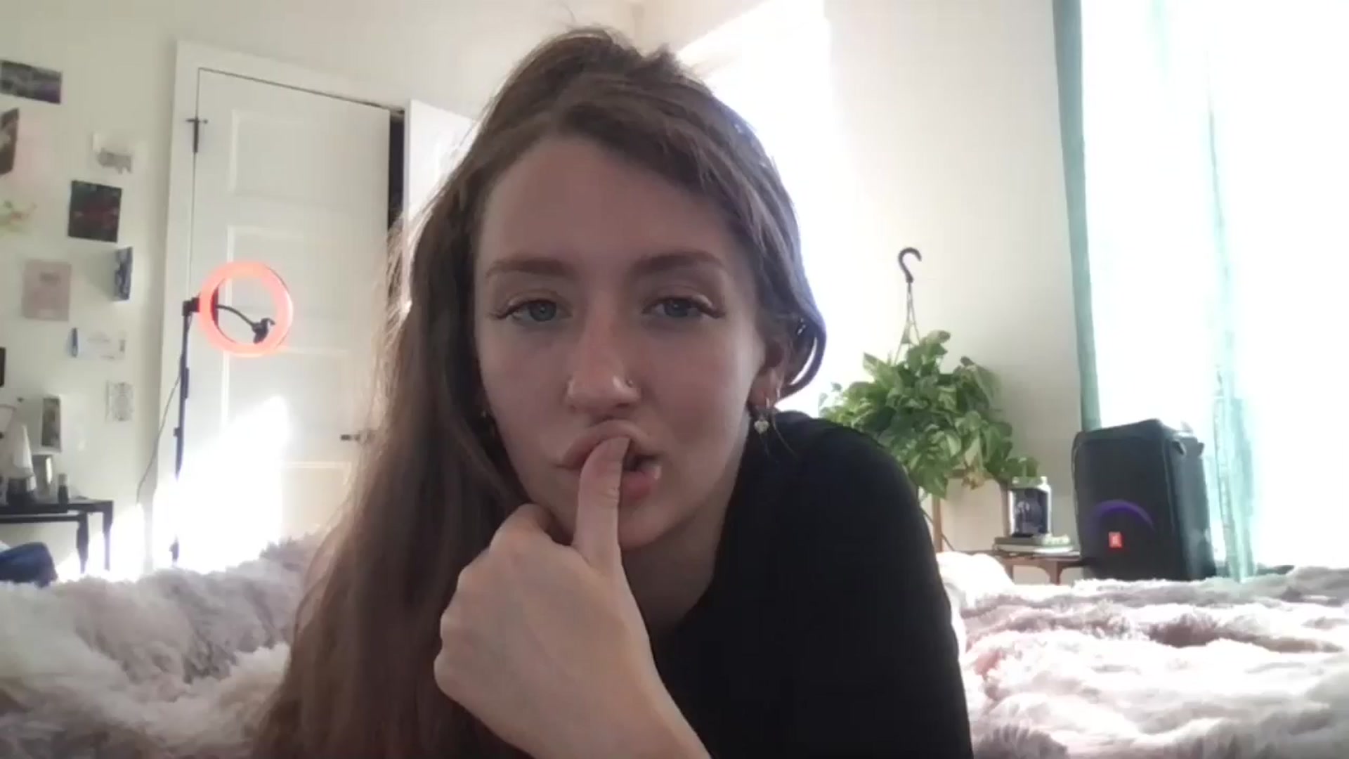 Gallery image thumbnail from Adalinaaaaa's myfreecams stream on, 10/21/2024, 16:19 image 11 of 20
