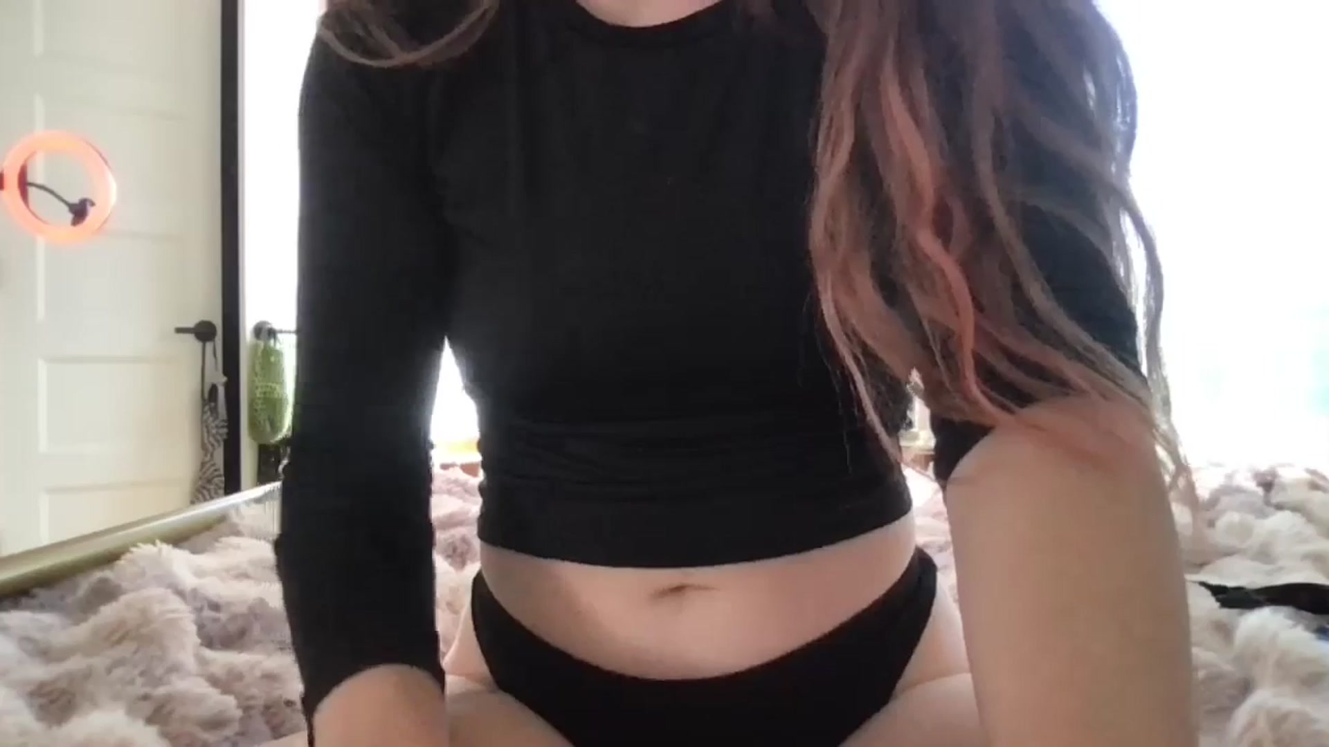 Gallery image thumbnail from Adalinaaaaa's myfreecams stream on, 10/21/2024, 17:17 image 19 of 20