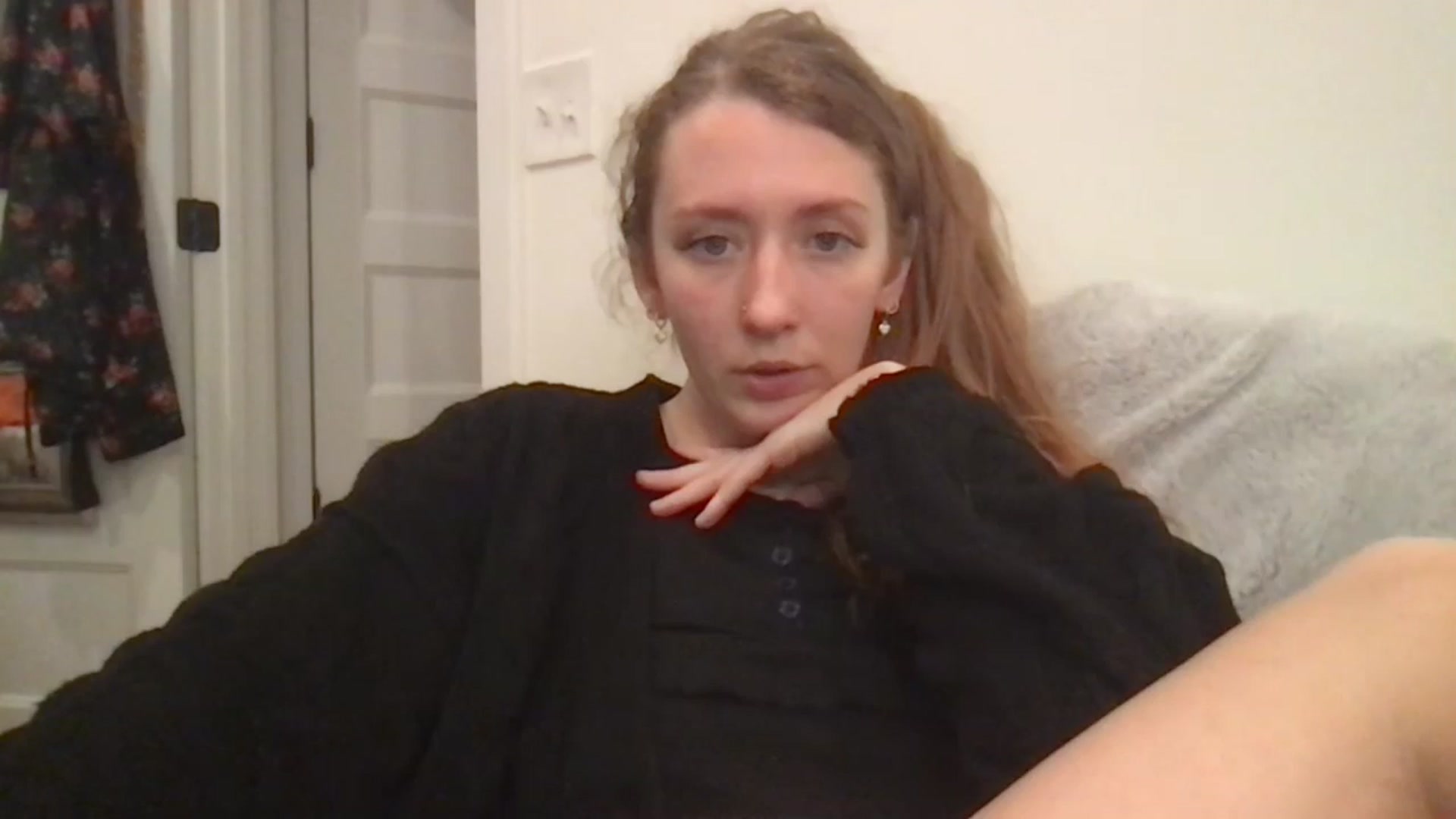 Gallery image thumbnail from Adalinaaaaa's myfreecams stream on, 10/22/2024, 24:55 image 15 of 20