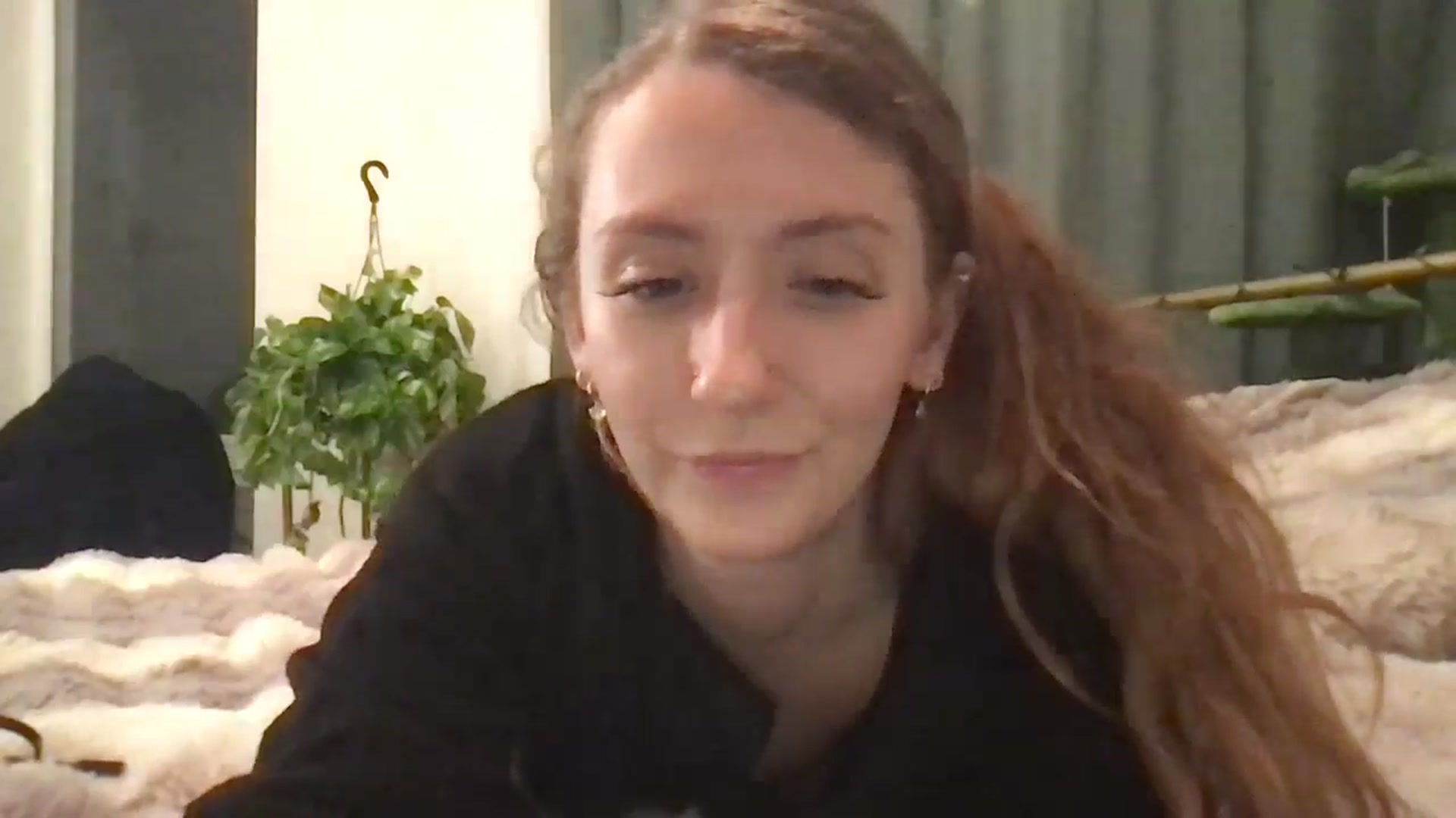 Gallery image thumbnail from Adalinaaaaa's myfreecams stream on, 10/22/2024, 02:11 image 15 of 20