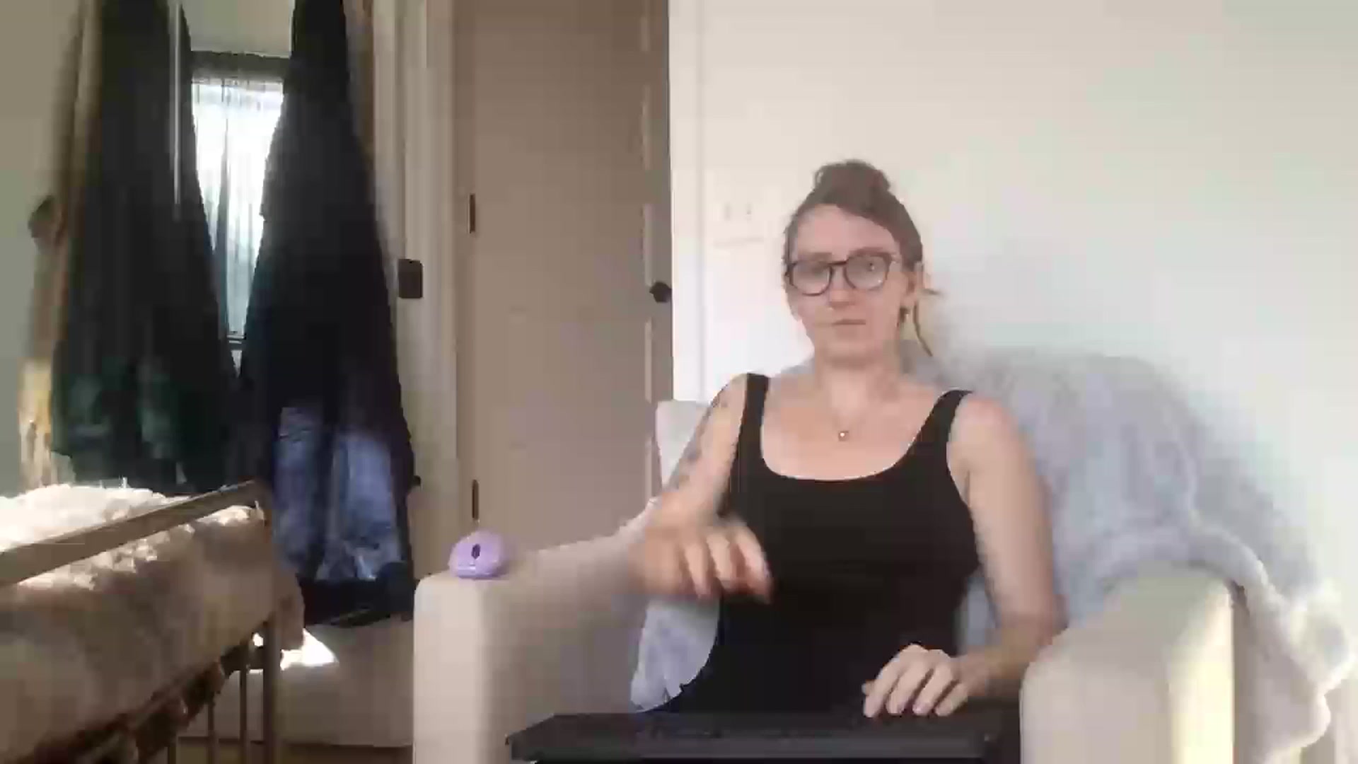 Gallery image thumbnail from Adalinaaaaa's myfreecams stream on, 10/30/2024, 14:58 image 11 of 20