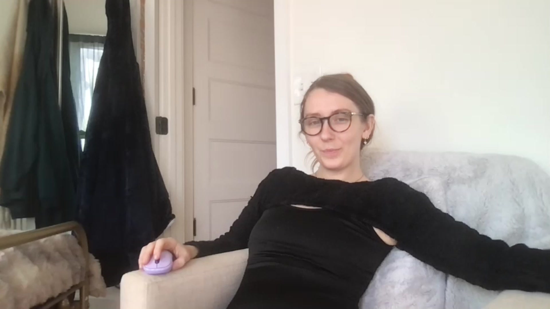 Gallery image thumbnail from Adalinaaaaa's myfreecams stream on, 10/30/2024, 16:26 image 17 of 20