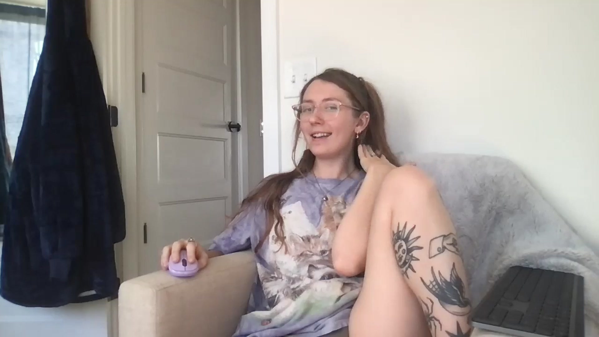 Gallery image thumbnail from Adalinaaaaa's myfreecams stream on, 11/09/2024, 17:51 image 17 of 20