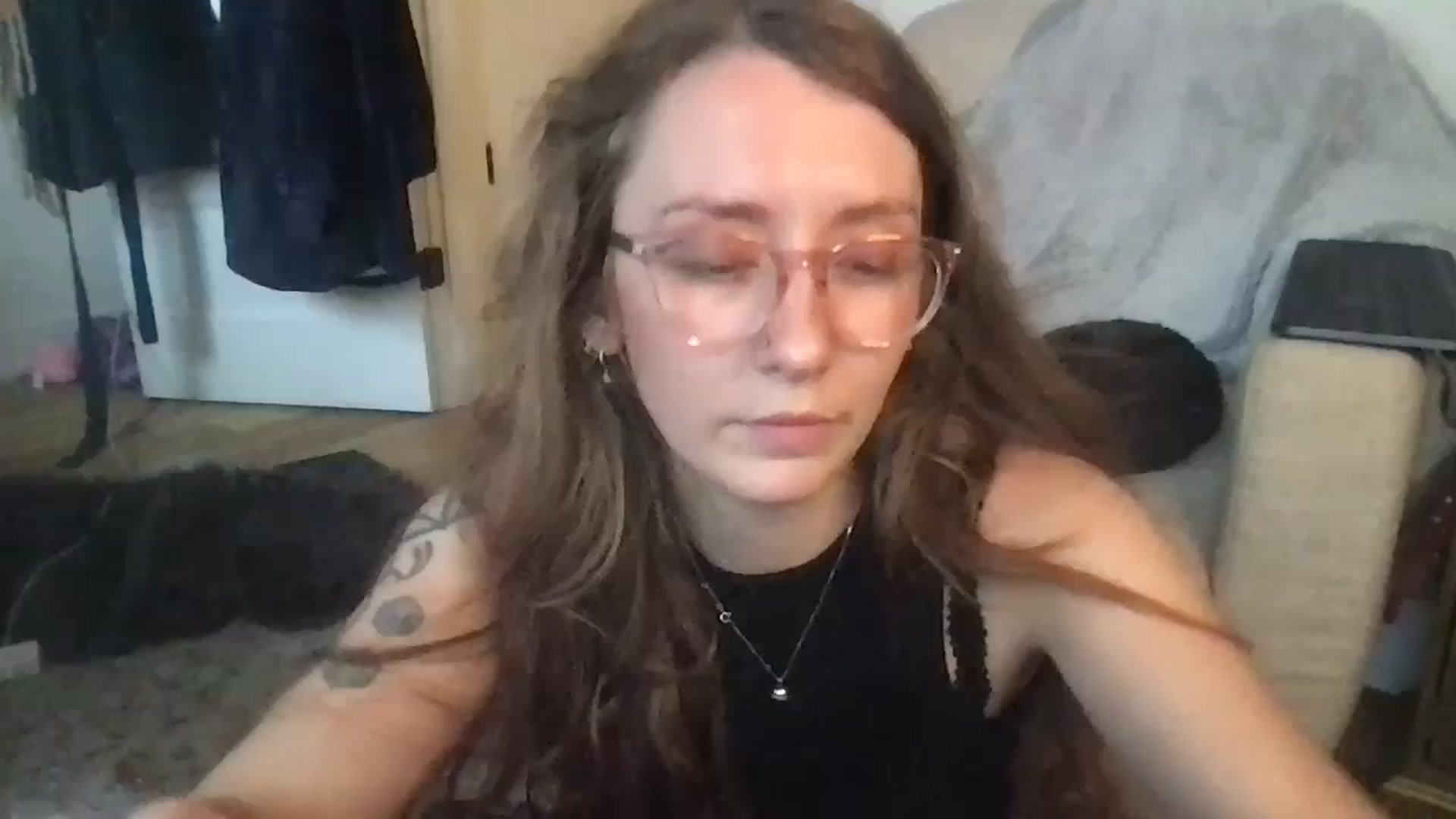 Gallery image thumbnail from Adalinaaaaa's myfreecams stream on, 11/10/2024, 19:49 image 4 of 20