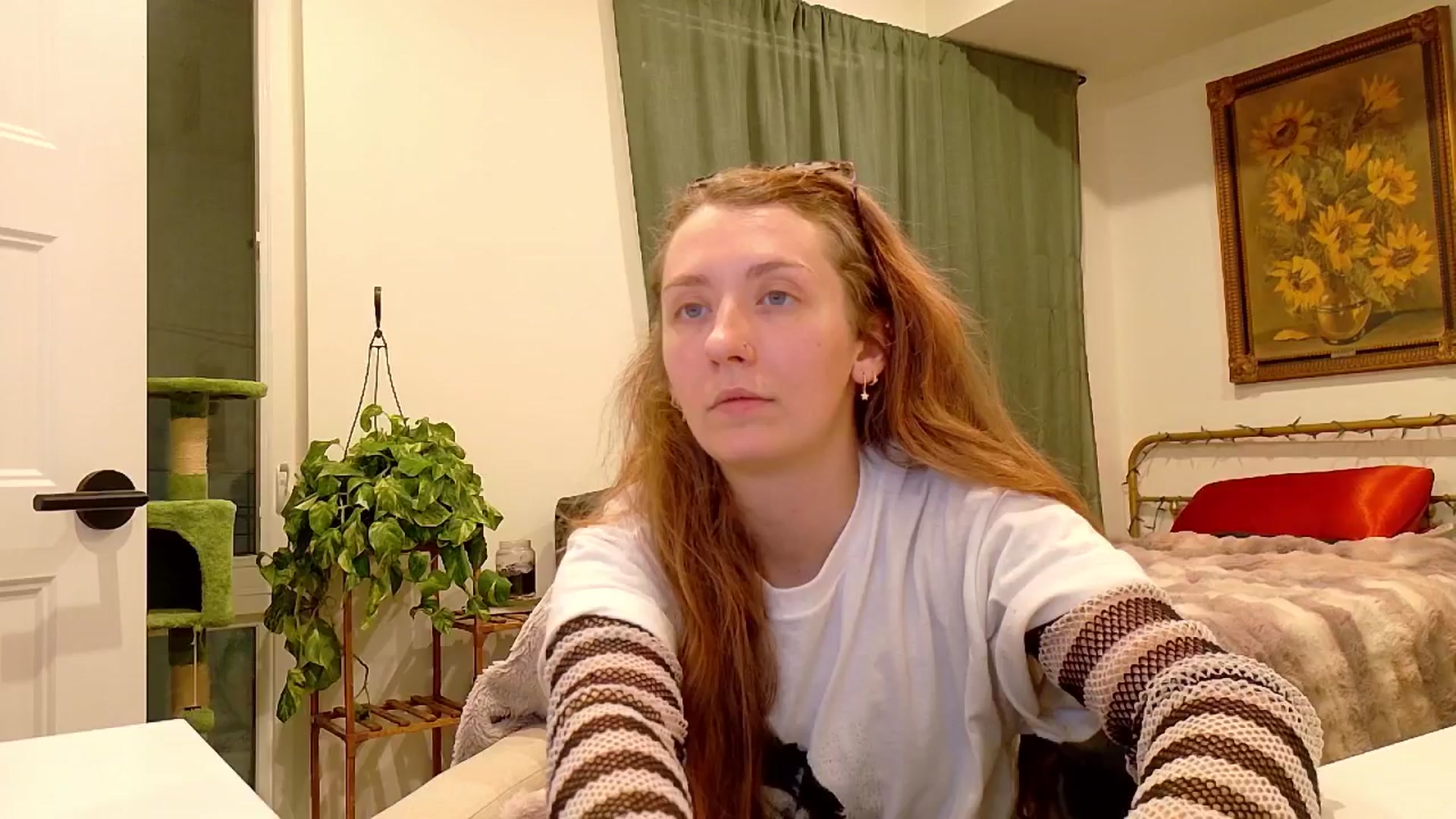 Gallery image thumbnail from Adalinaaaaa's myfreecams stream on, 11/17/2024, 07:47 image 6 of 20