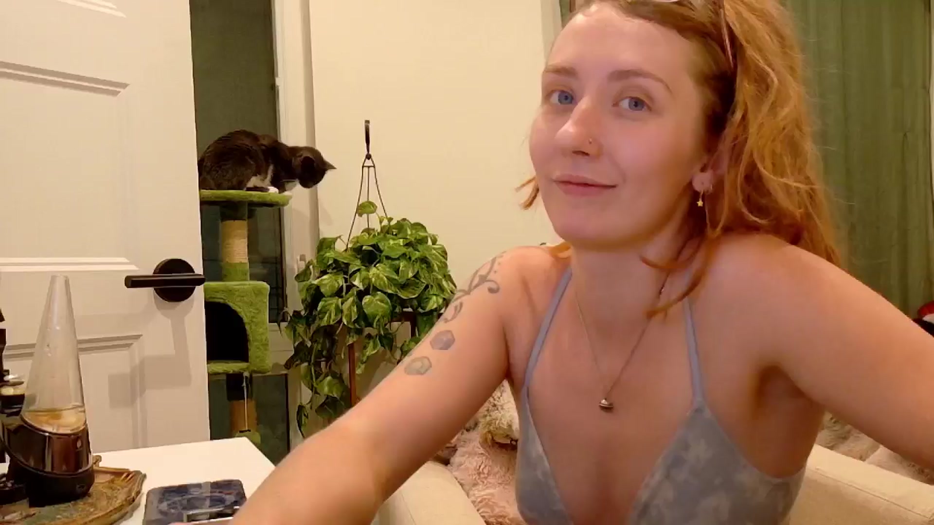 Gallery image thumbnail from Adalinaaaaa's myfreecams stream on, 11/18/2024, 22:42 image 7 of 20