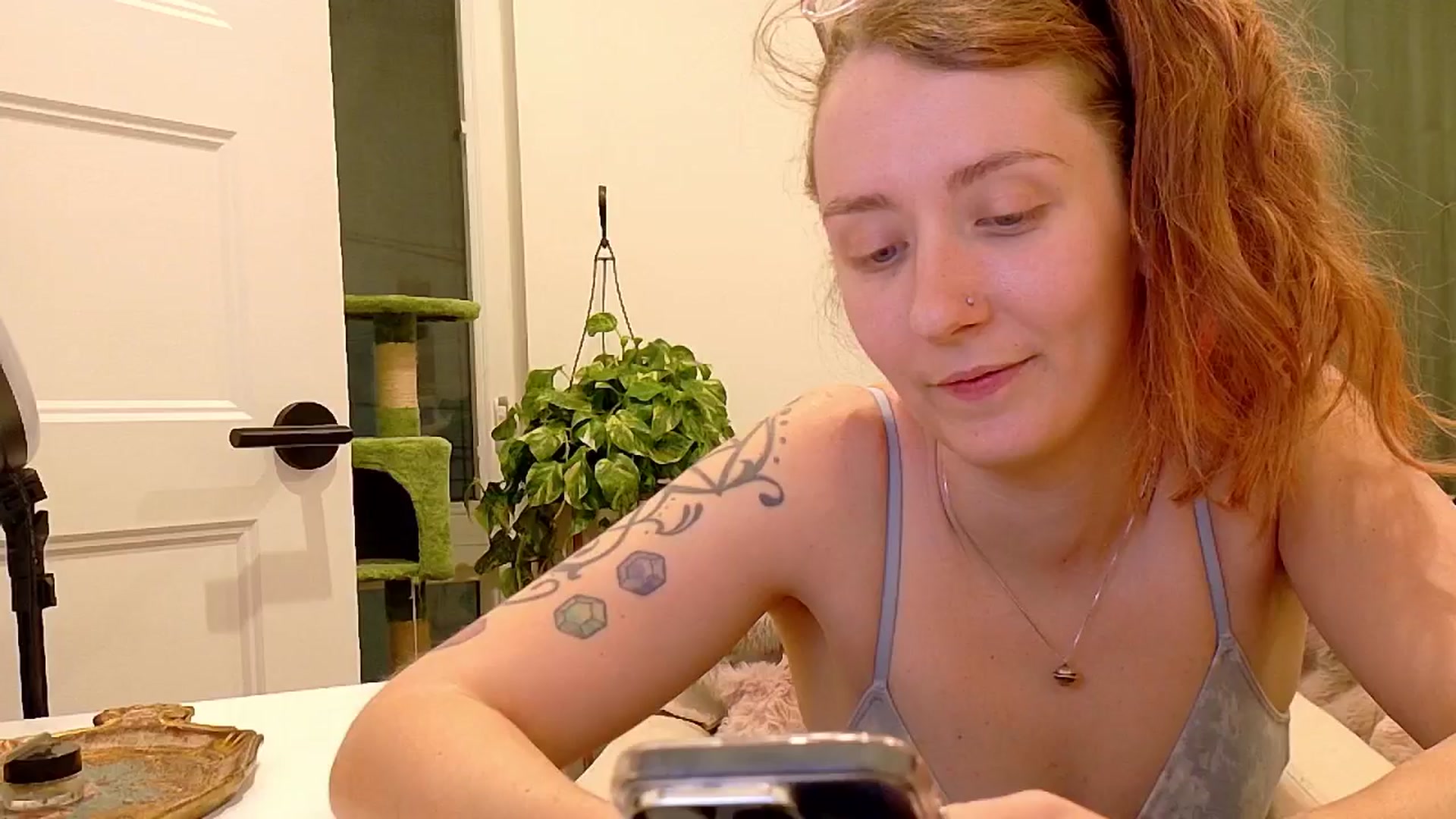 Gallery image thumbnail from Adalinaaaaa's myfreecams stream on, 11/18/2024, 22:42 image 14 of 20
