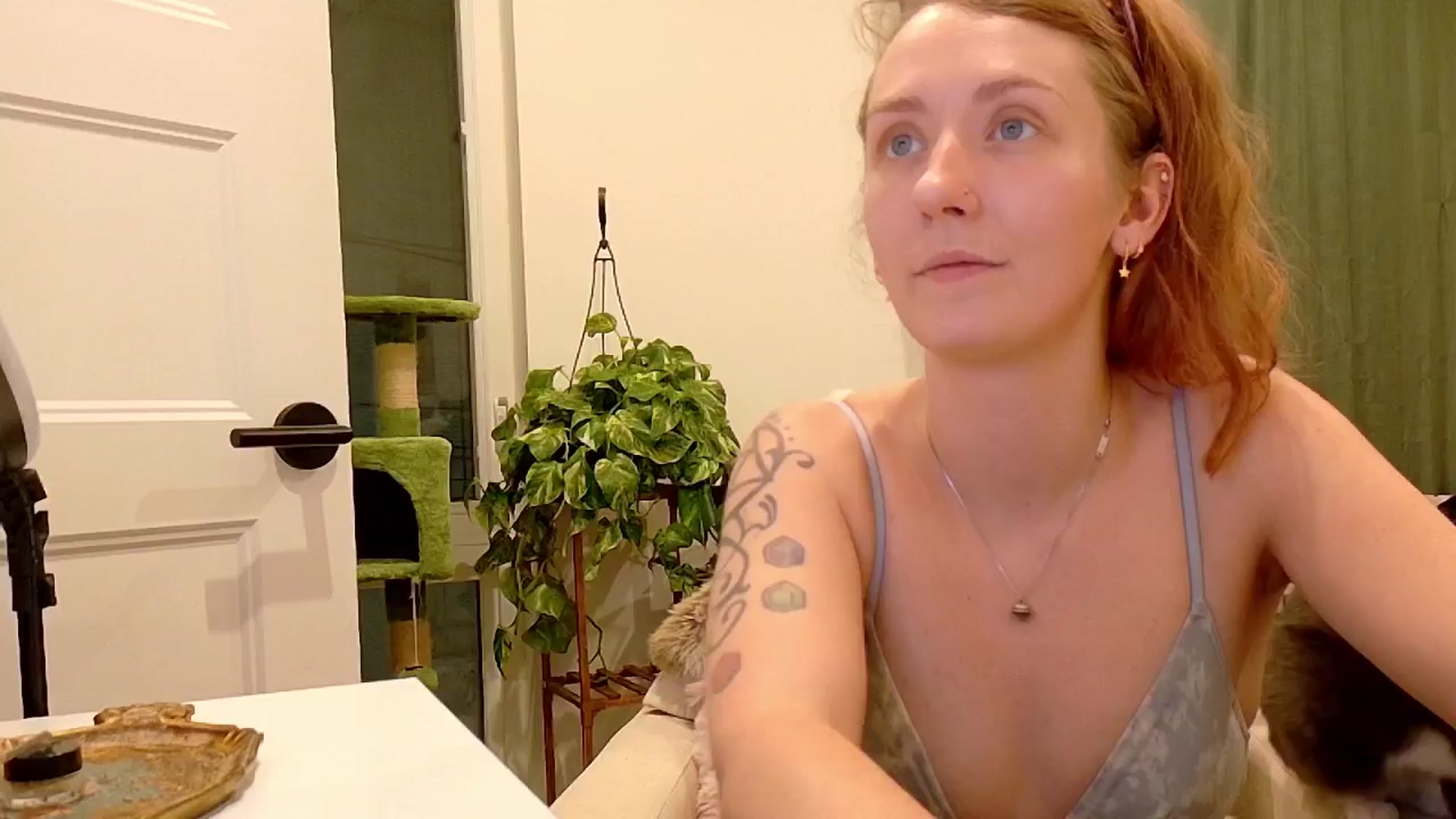 Gallery image thumbnail from Adalinaaaaa's myfreecams stream on, 11/18/2024, 22:42 image 13 of 20