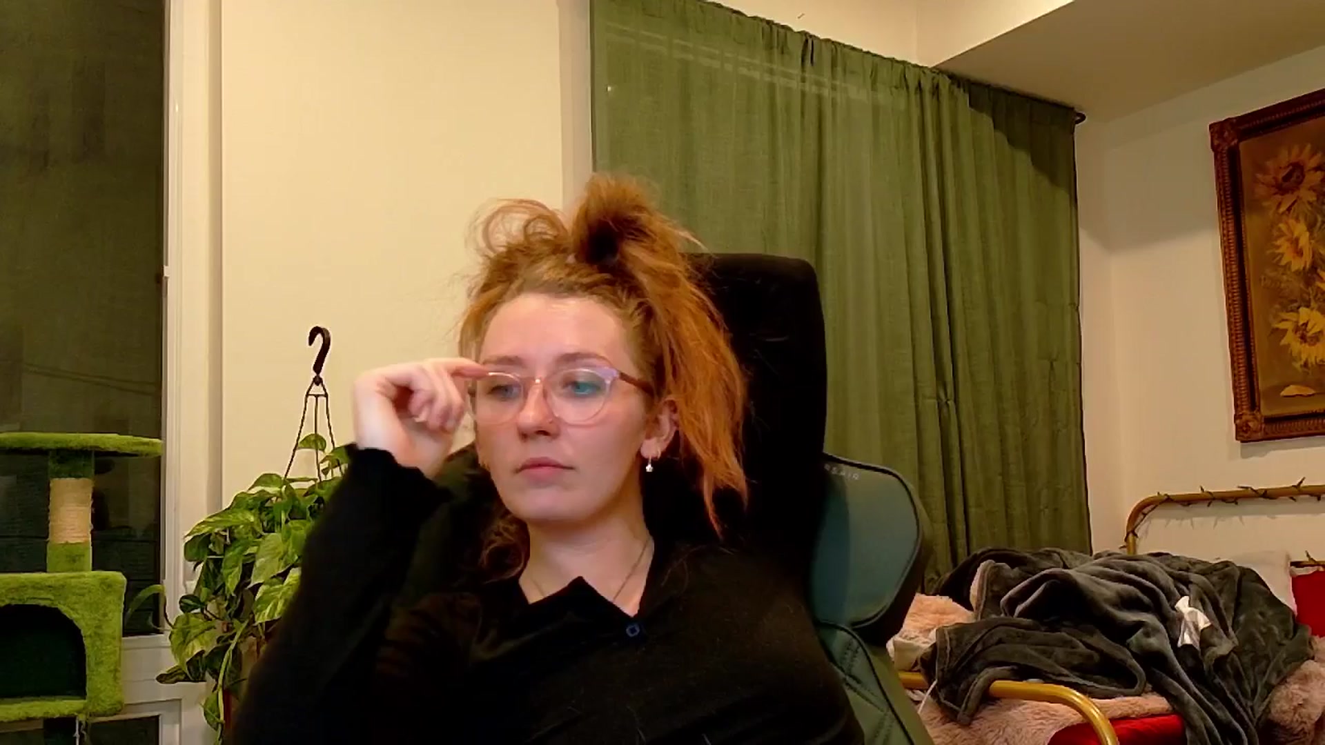 Gallery image thumbnail from Adalinaaaaa's myfreecams stream on, 11/26/2024, 24:42 image 7 of 20