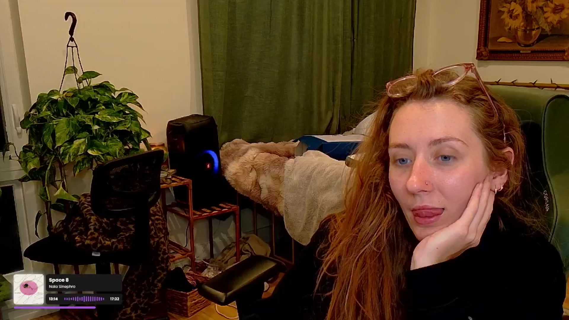 Gallery image thumbnail from Adalinaaaaa's myfreecams stream on, 11/26/2024, 22:28 image 6 of 20