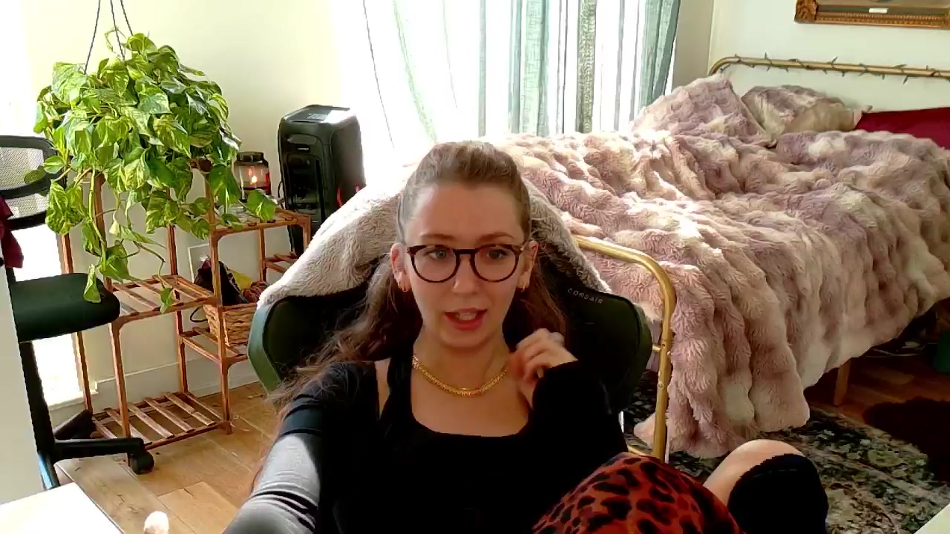 Gallery image thumbnail from Adalinaaaaa's myfreecams stream on, 11/30/2024, 18:07 image 6 of 20