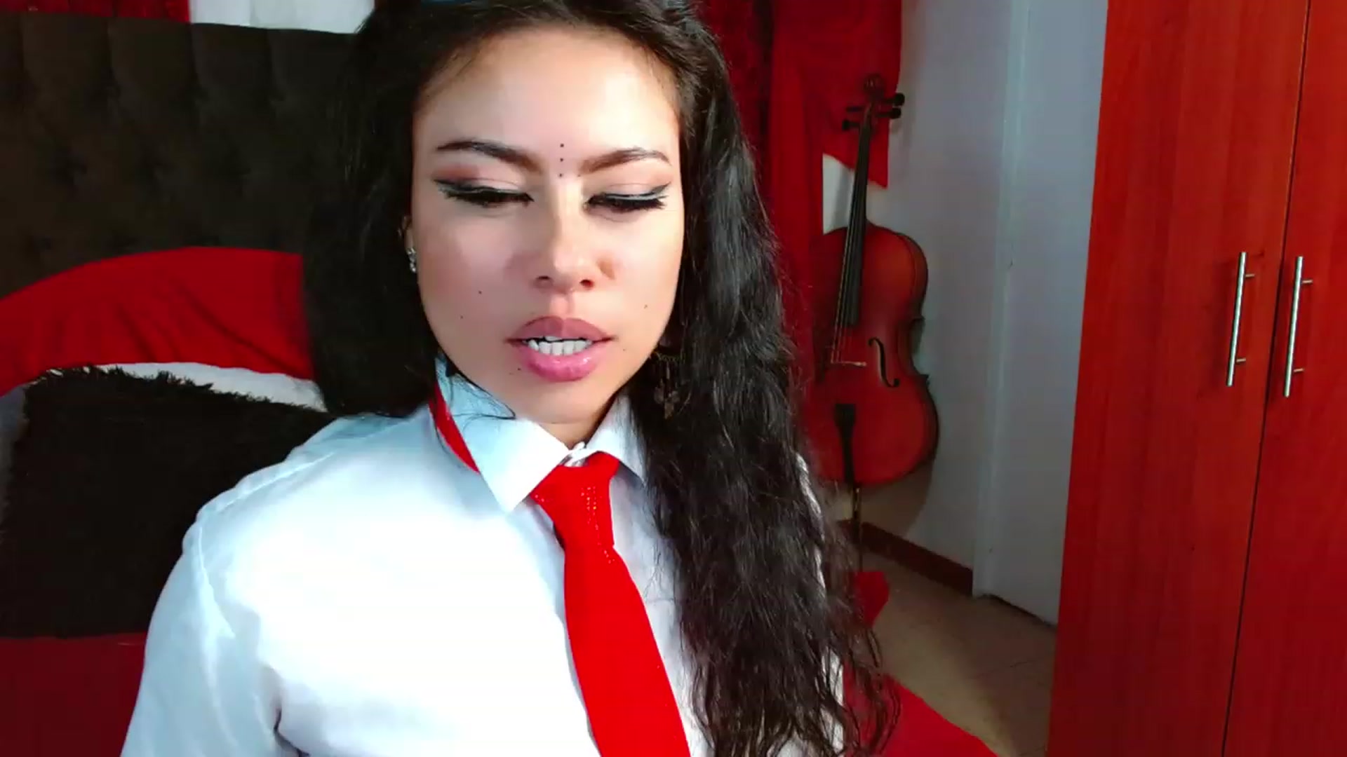 Gallery image thumbnail from Adas_room's myfreecams stream on, 11/29/2022, 10:36 image 6 of 20