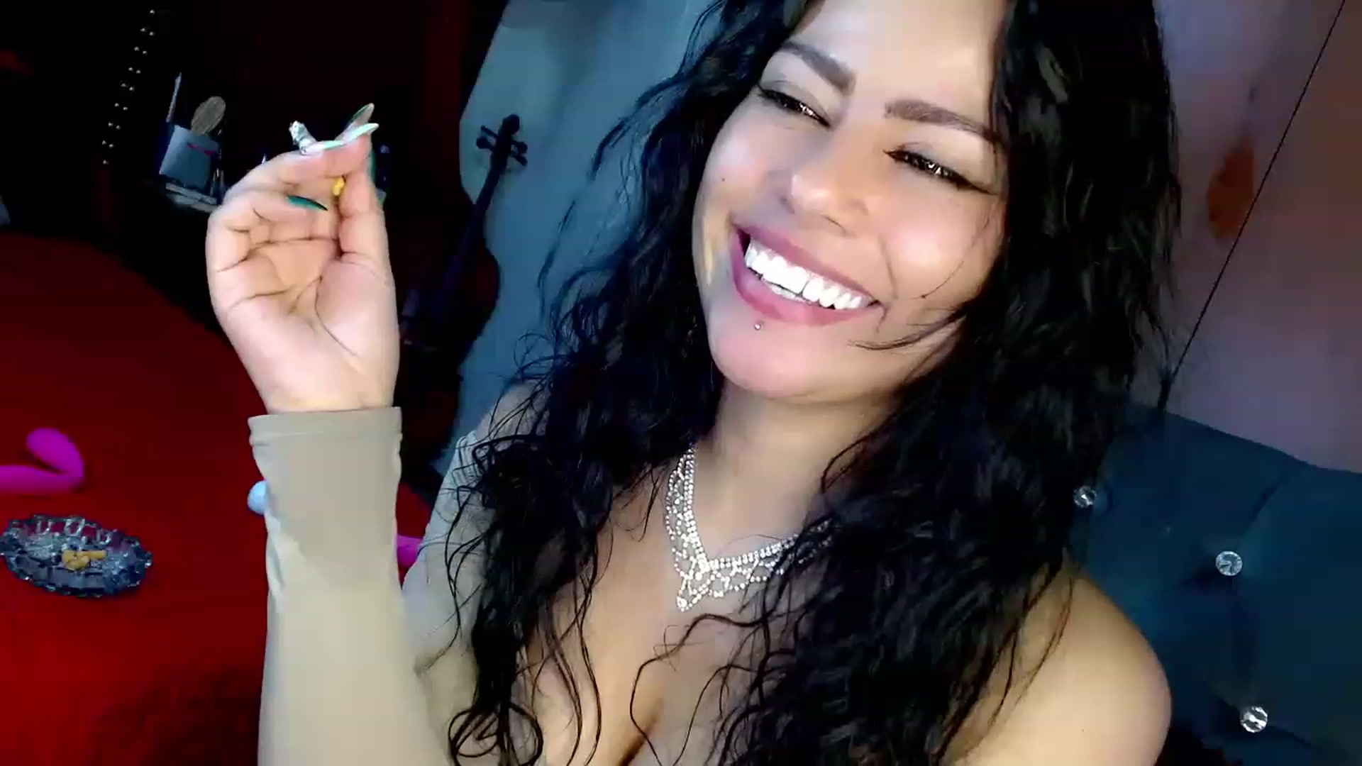 Gallery image thumbnail from Adas_room's myfreecams stream on, 12/22/2022, 24:40 image 19 of 20