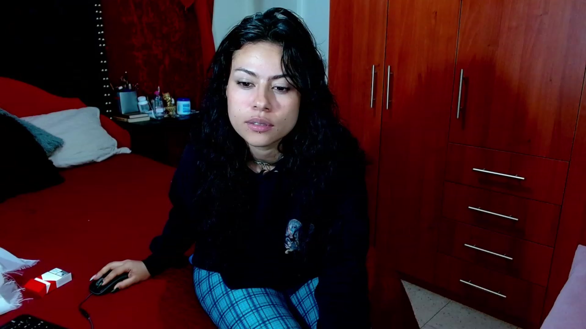 Gallery image thumbnail from Adas_room's myfreecams stream on, 01/05/2023, 12:03 image 10 of 20
