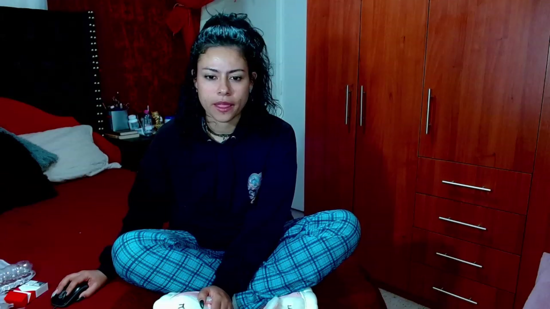 Gallery image thumbnail from Adas_room's myfreecams stream on, 01/05/2023, 12:03 image 12 of 20