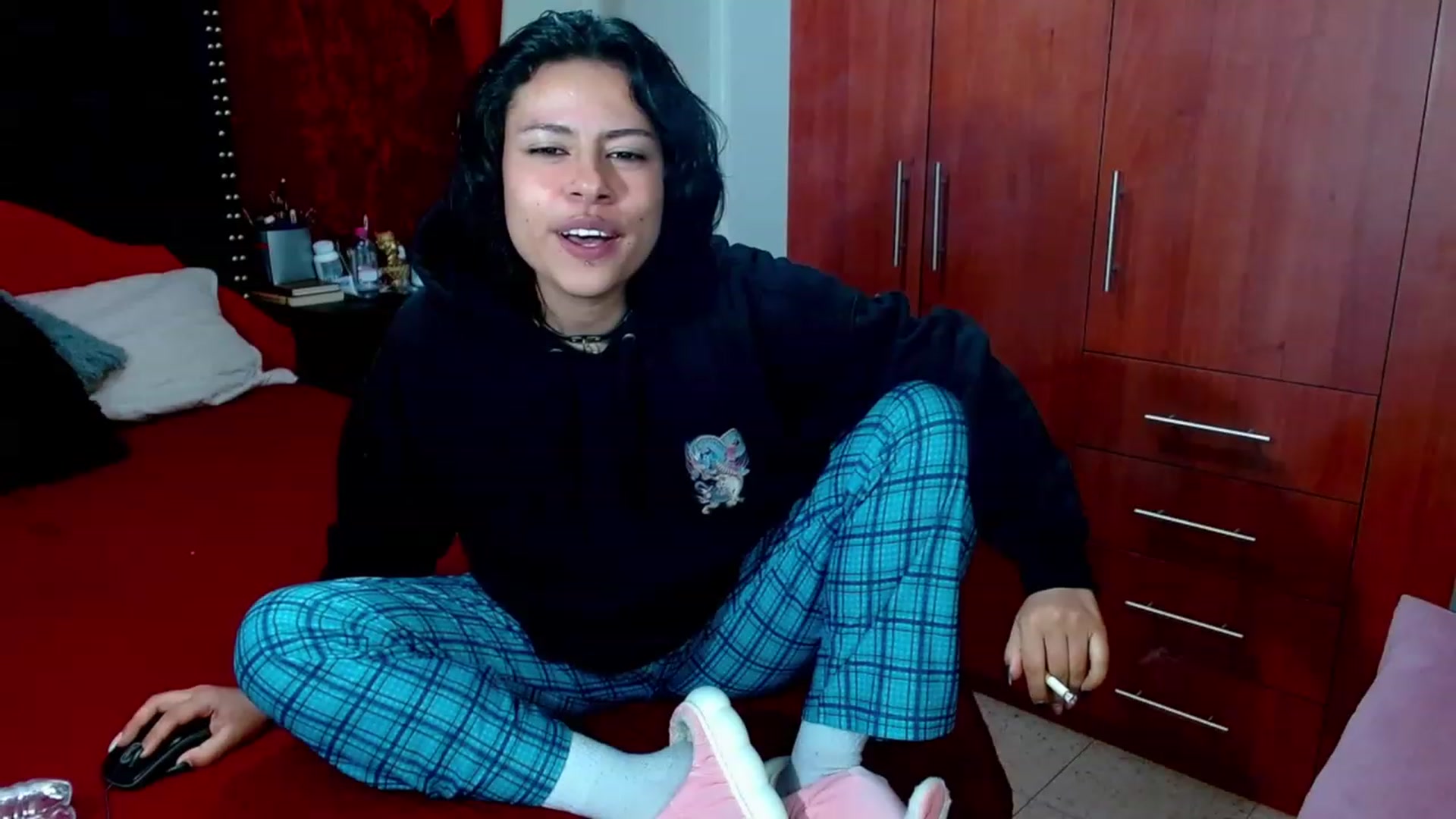 Gallery image thumbnail from Adas_room's myfreecams stream on, 01/05/2023, 12:03 image 3 of 20