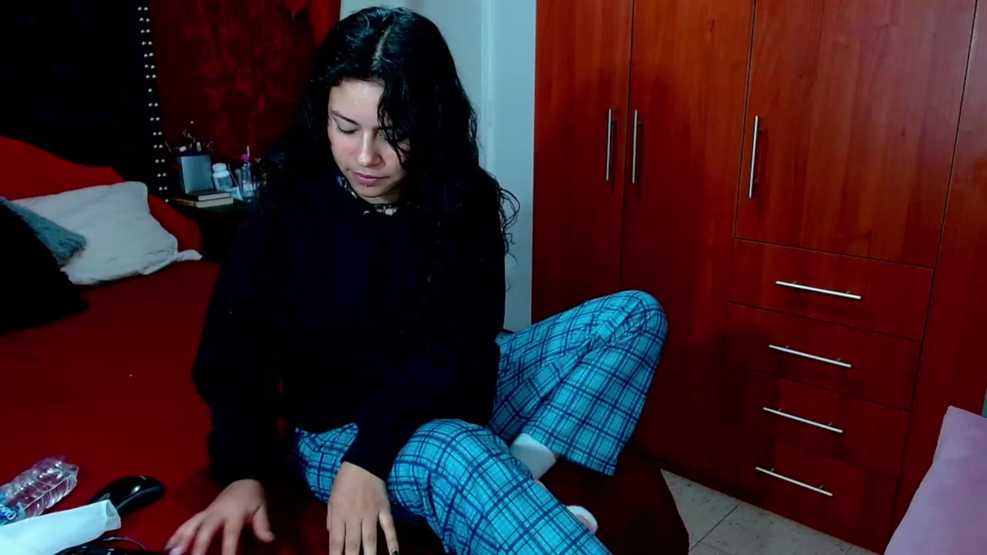 Gallery image thumbnail from Adas_room's myfreecams stream on, 01/05/2023, 12:03 image 5 of 20